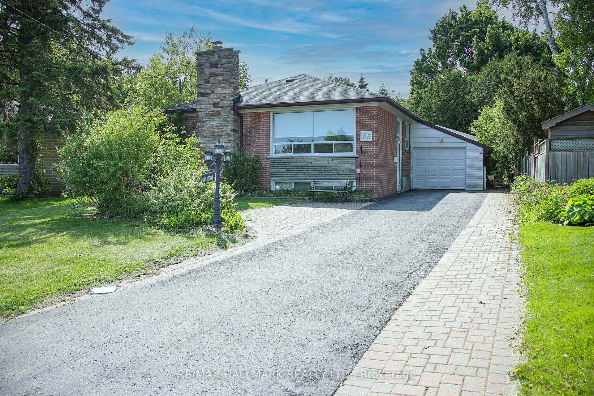 Photo 1 of 33 Patrick Drive, Aurora, Aurora Highlands — HOMEH