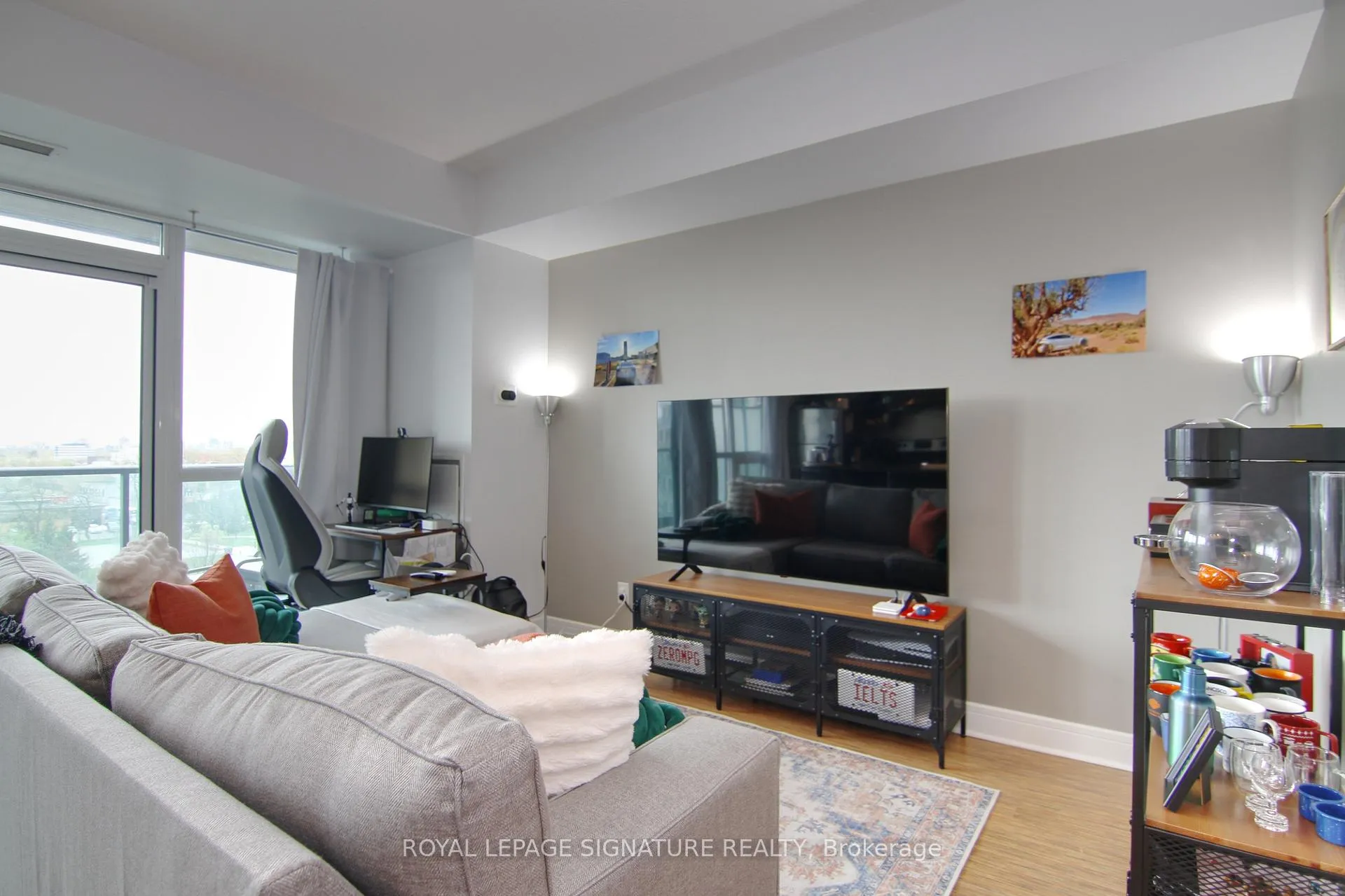 Photo 5 of Unit 608, 35 Brian Peck Crescent, Toronto, Thorncliffe Park — HOMEH
