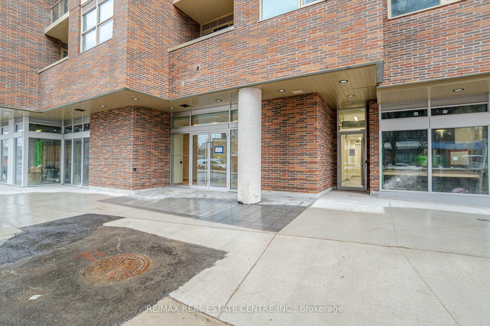 Photo 2 of Unit 405, 1787 St Clair Avenue, Toronto, Weston-Pellam Park — HOMEH
