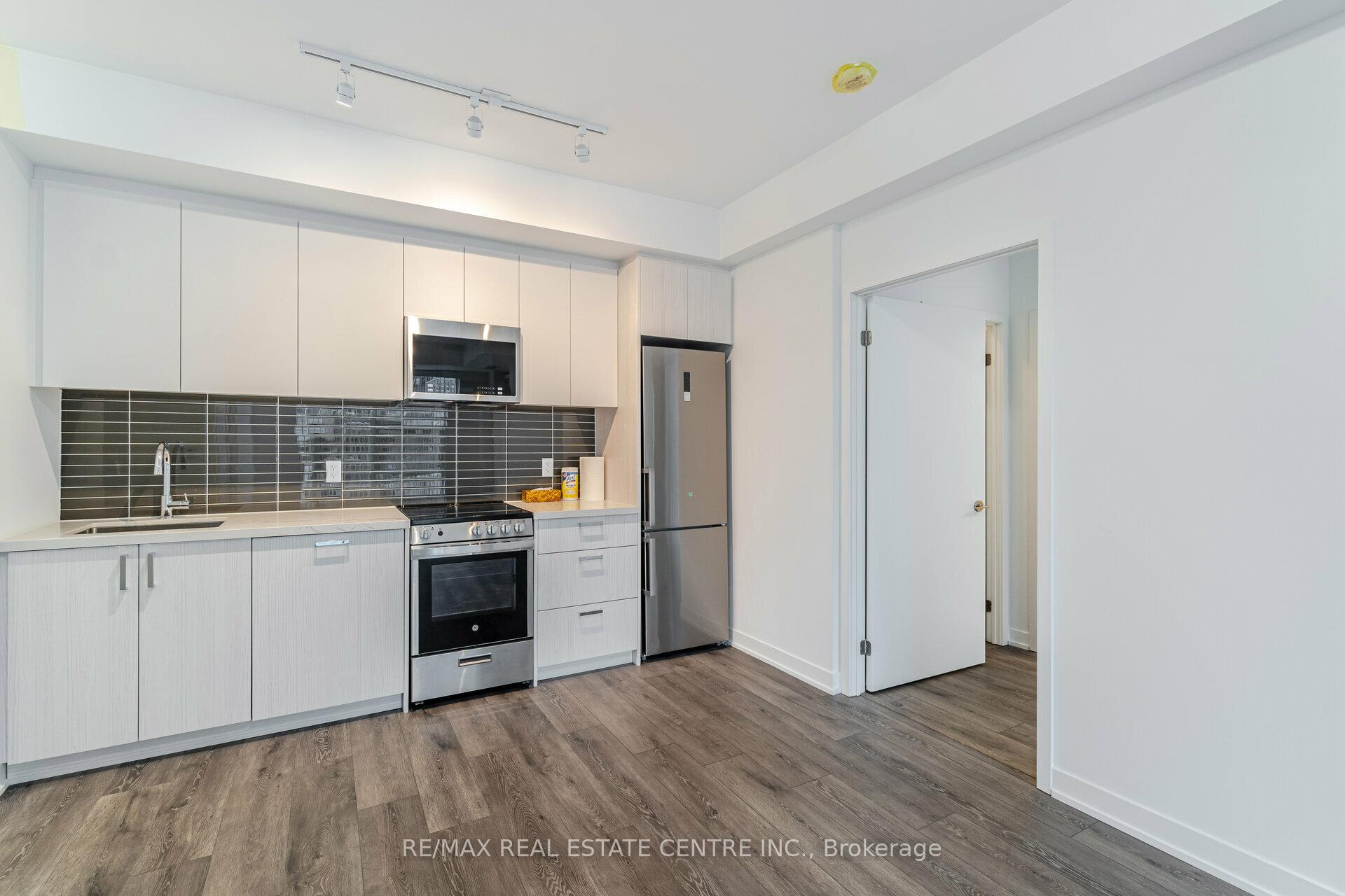 Photo 7 of Unit 405, 1787 St Clair Avenue, Toronto, Weston-Pellam Park — HOMEH