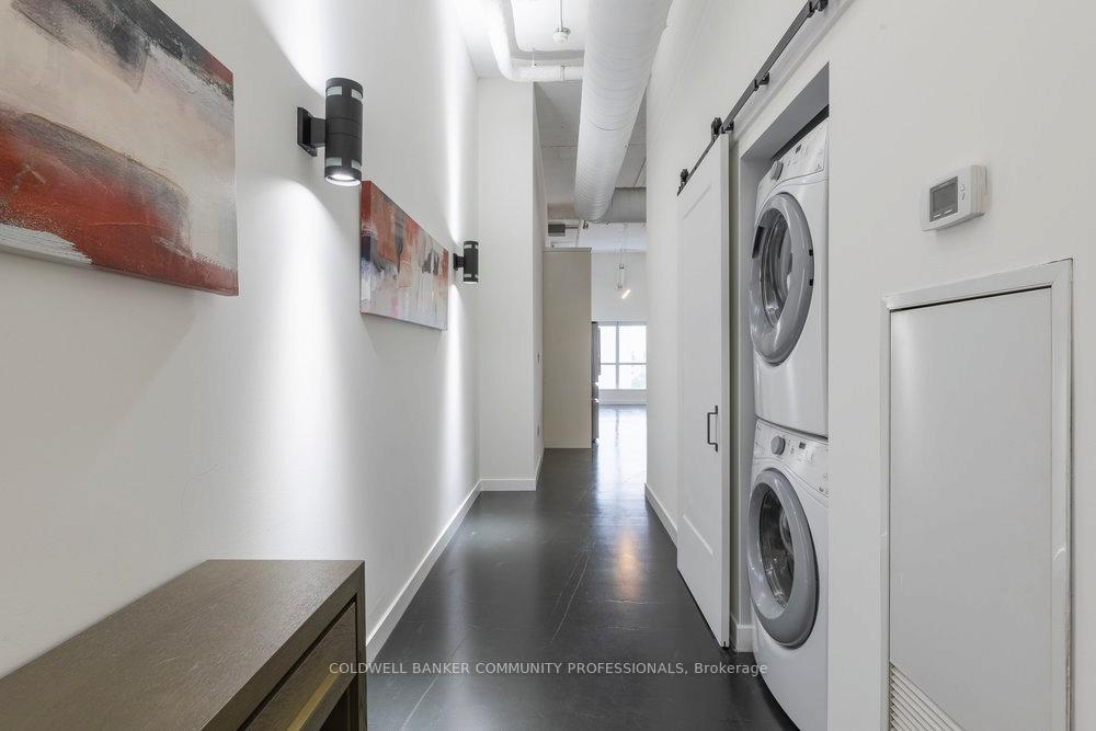 Photo 8 of Unit PH5, 66 Bay Street S, Hamilton, Durand — HOMEH