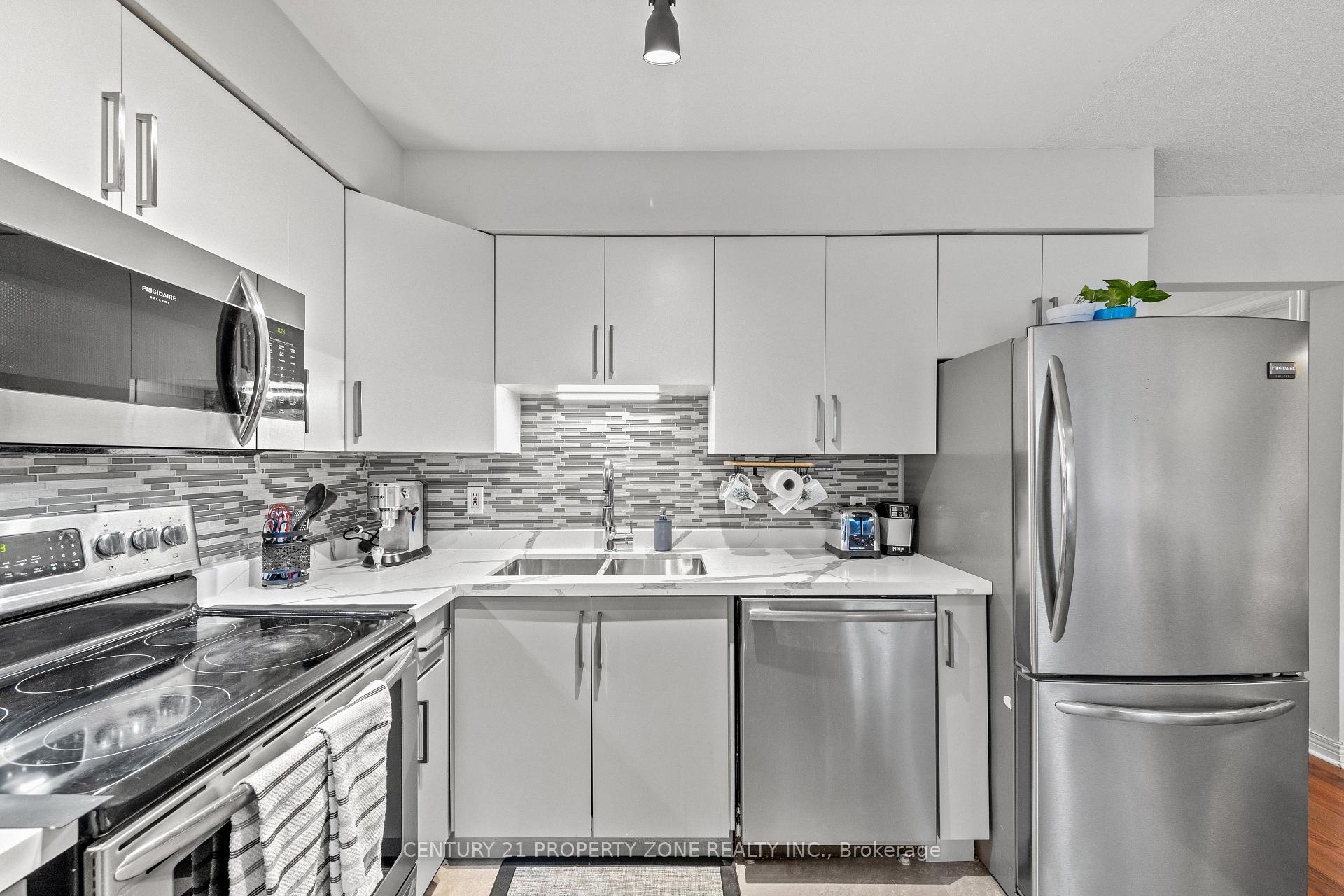 Photo 7 of Unit 2, 280 Limeridge Road E, Hamilton, Bruleville — HOMEH