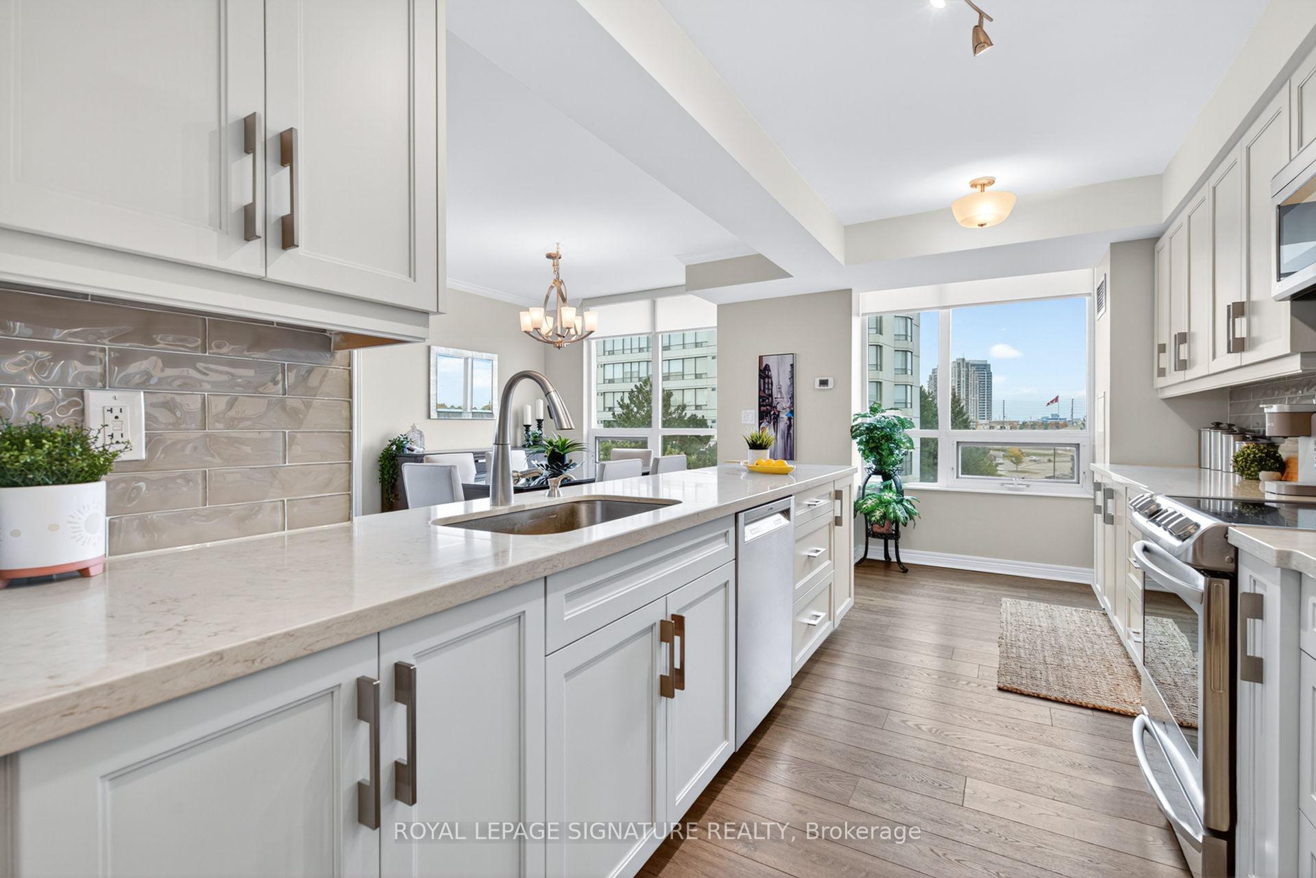 Photo 15 of Unit 406, 100 Promenade Circle, Vaughan, Brownridge — HOMEH
