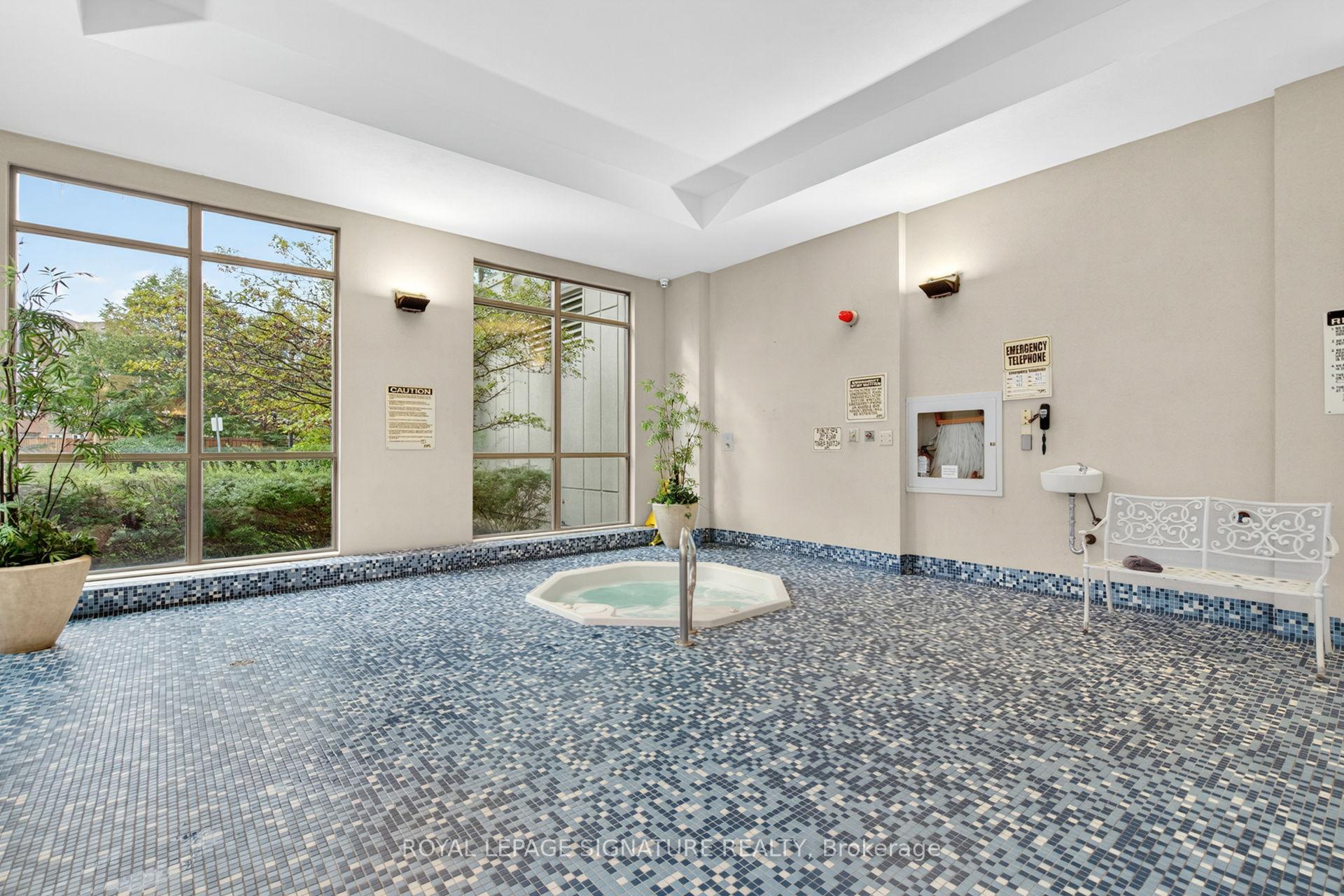 Photo 37 of Unit 406, 100 Promenade Circle, Vaughan, Brownridge — HOMEH