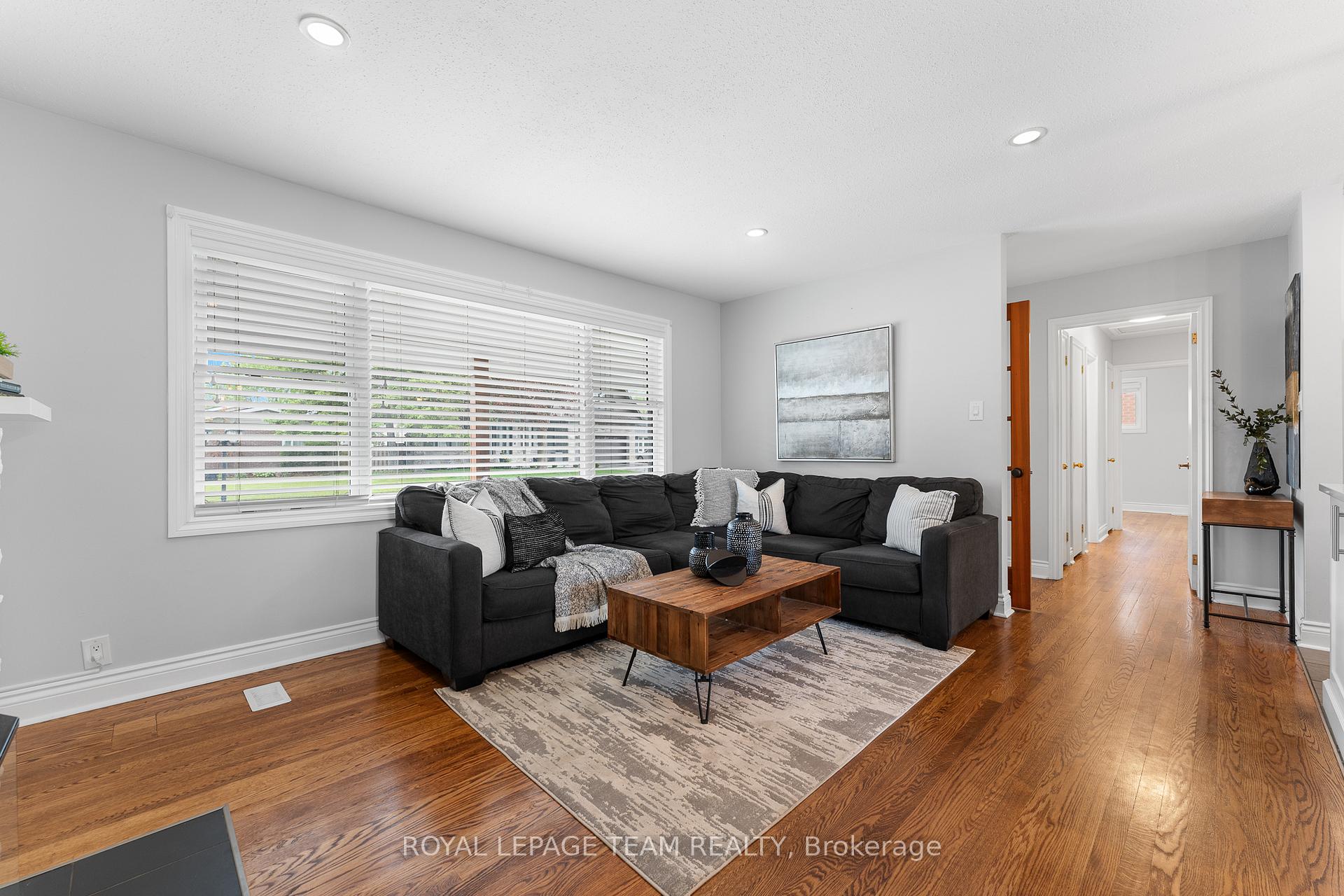 Photo 19 of 13 Roche Place, Ottawa, Crystal Beach — HOMEH