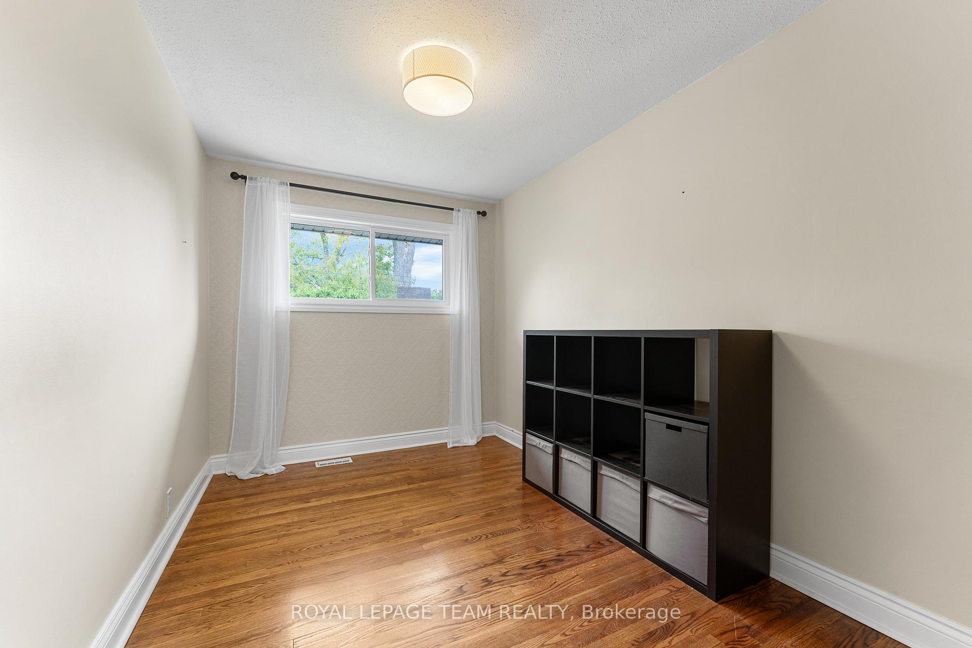 Photo 26 of 13 Roche Place, Ottawa, Crystal Beach — HOMEH