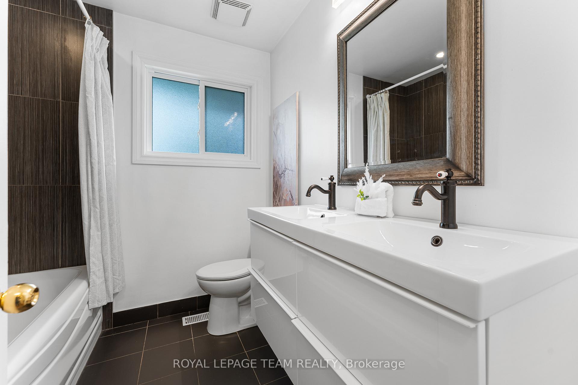 Photo 27 of 13 Roche Place, Ottawa, Crystal Beach — HOMEH