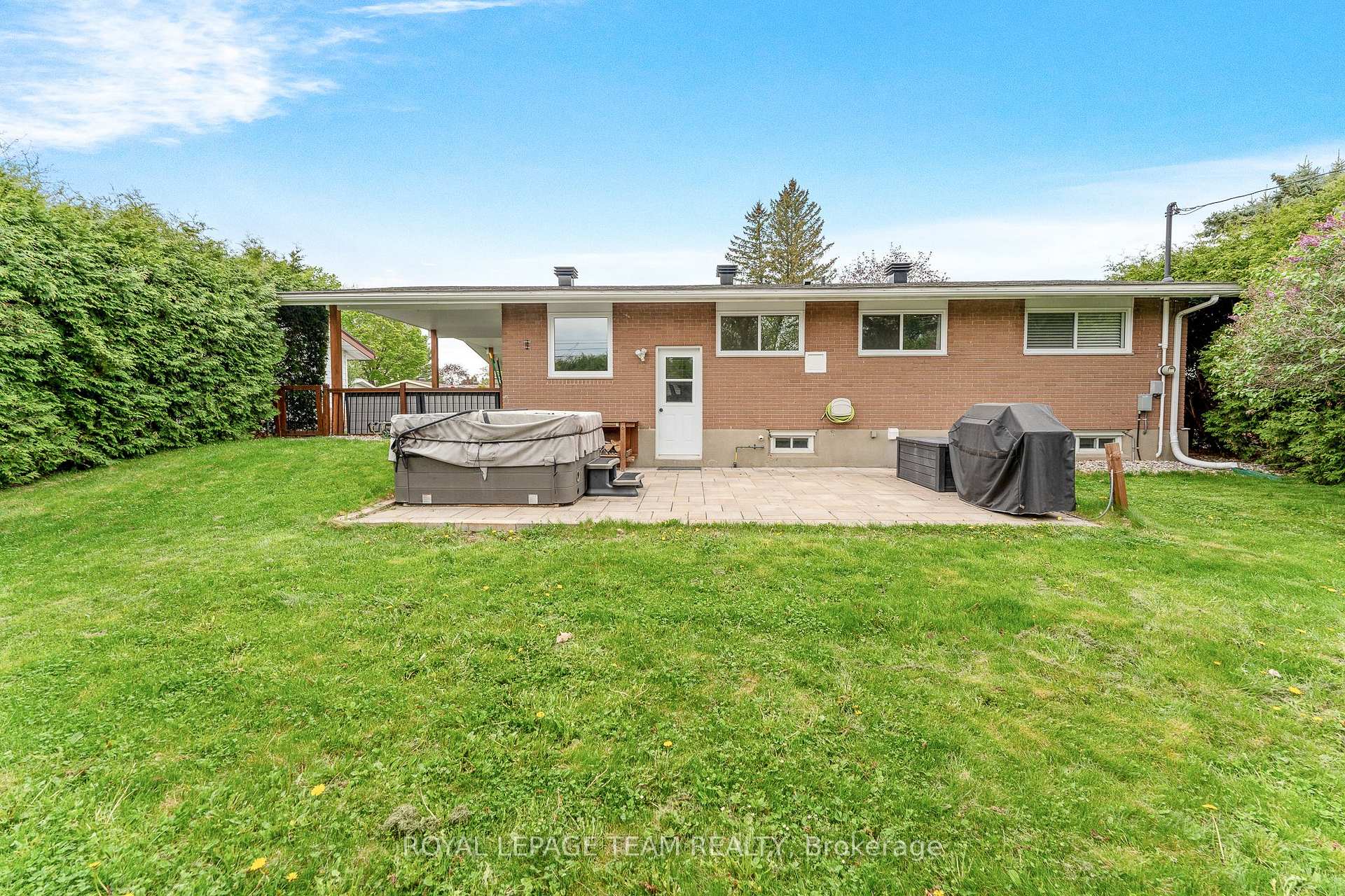 Photo 36 of 13 Roche Place, Ottawa, Crystal Beach — HOMEH