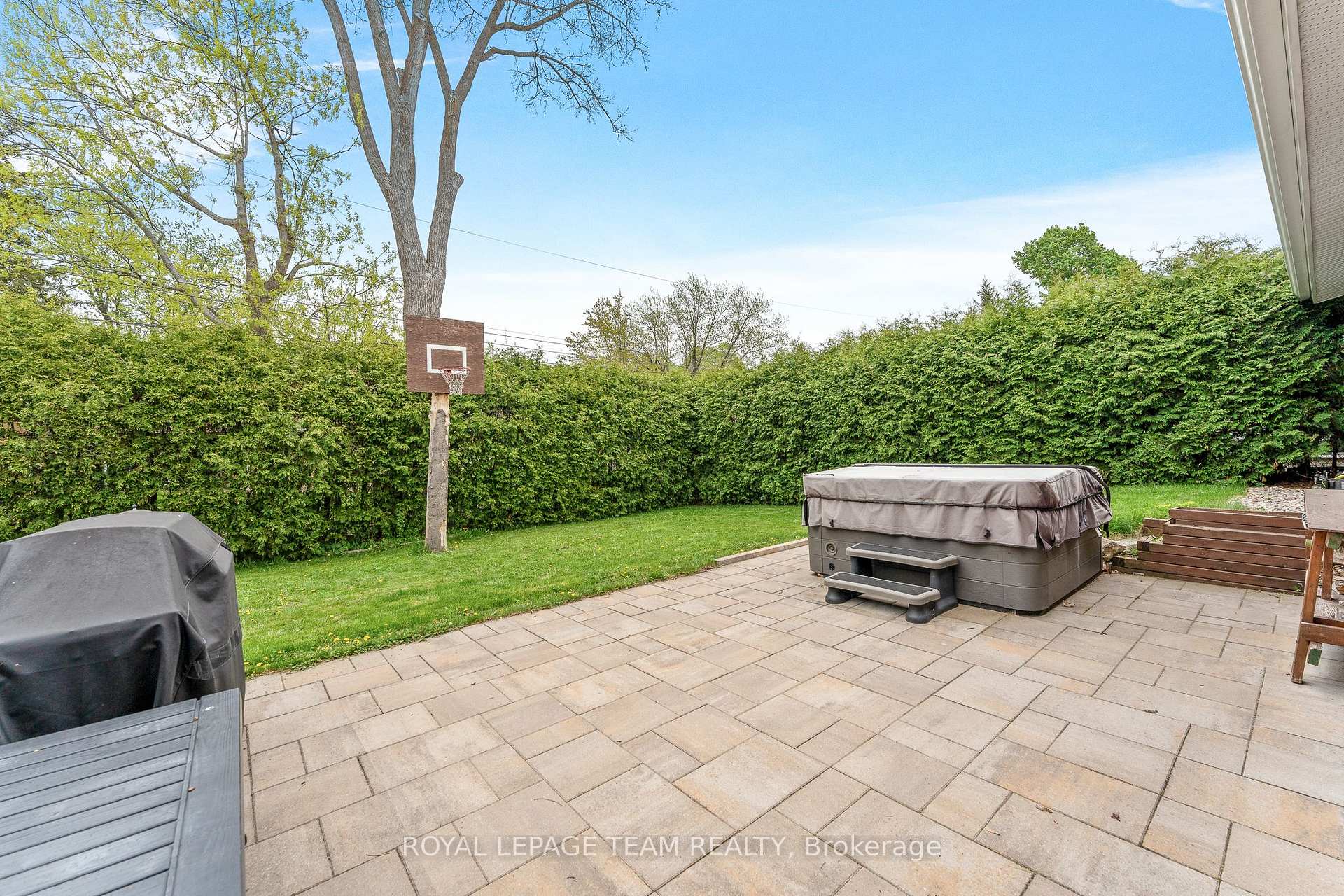 Photo 37 of 13 Roche Place, Ottawa, Crystal Beach — HOMEH
