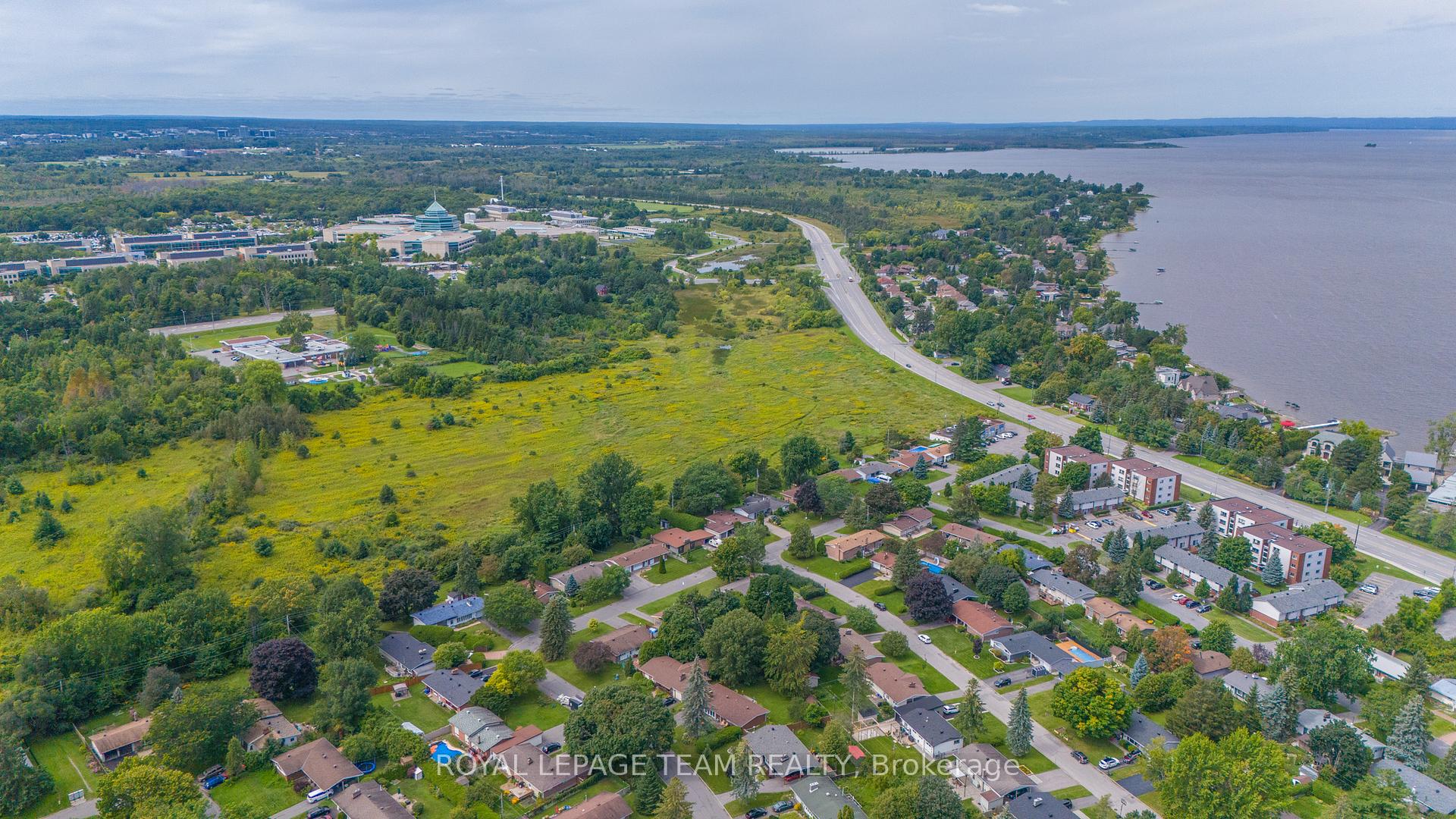 Photo 41 of 13 Roche Place, Ottawa, Crystal Beach — HOMEH