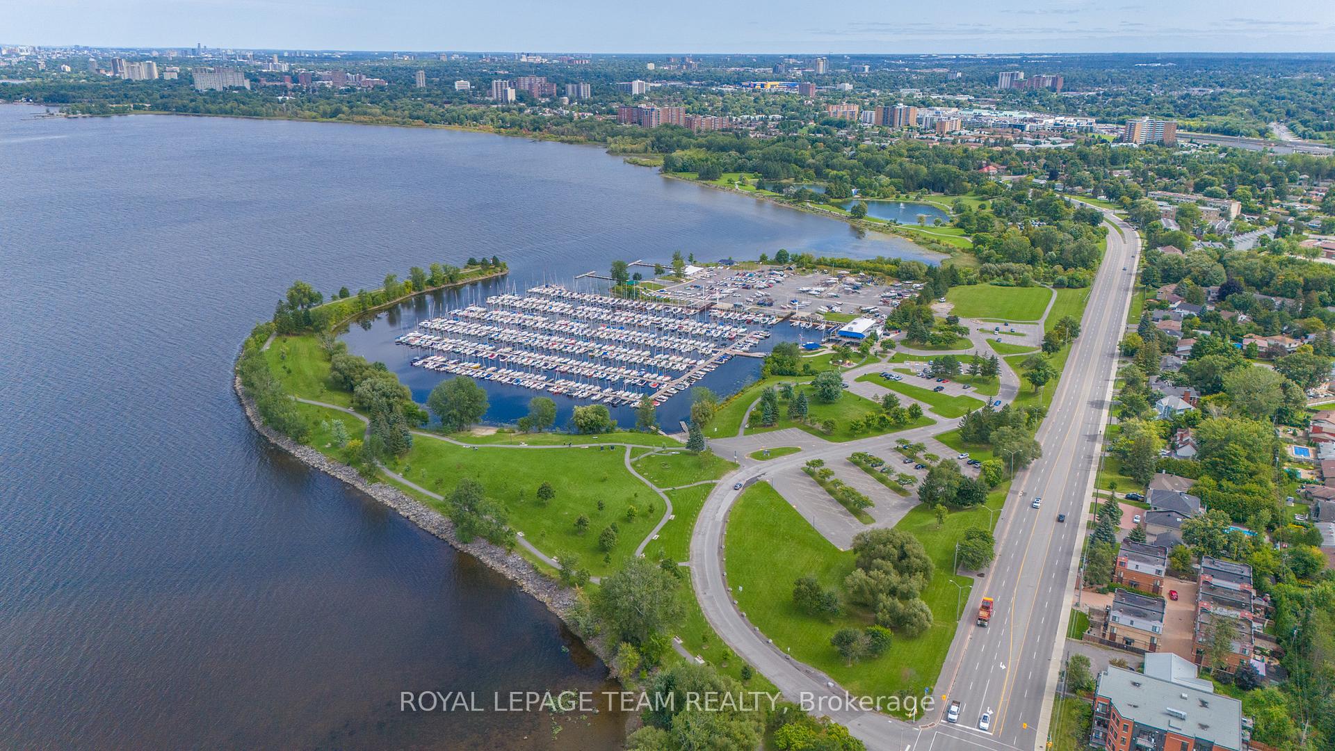 Photo 43 of 13 Roche Place, Ottawa, Crystal Beach — HOMEH