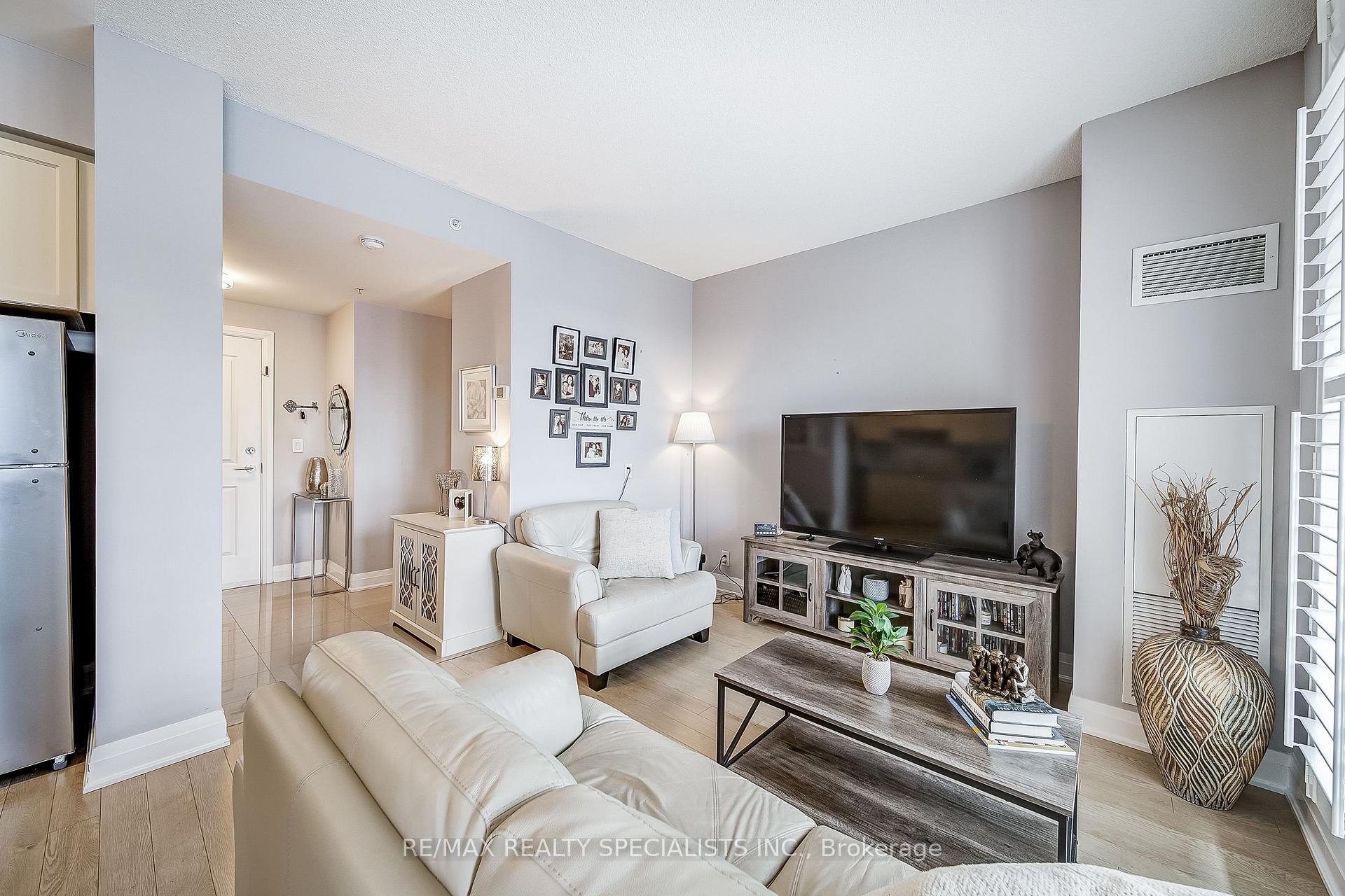 Photo 24 of Unit 710, 24 Woodstream Boulevard, Vaughan, Vaughan Grove — HOMEH