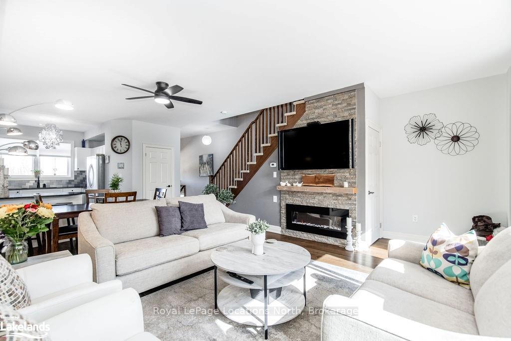 Photo 19 of 42 Joseph Trail, Collingwood — HOMEH
