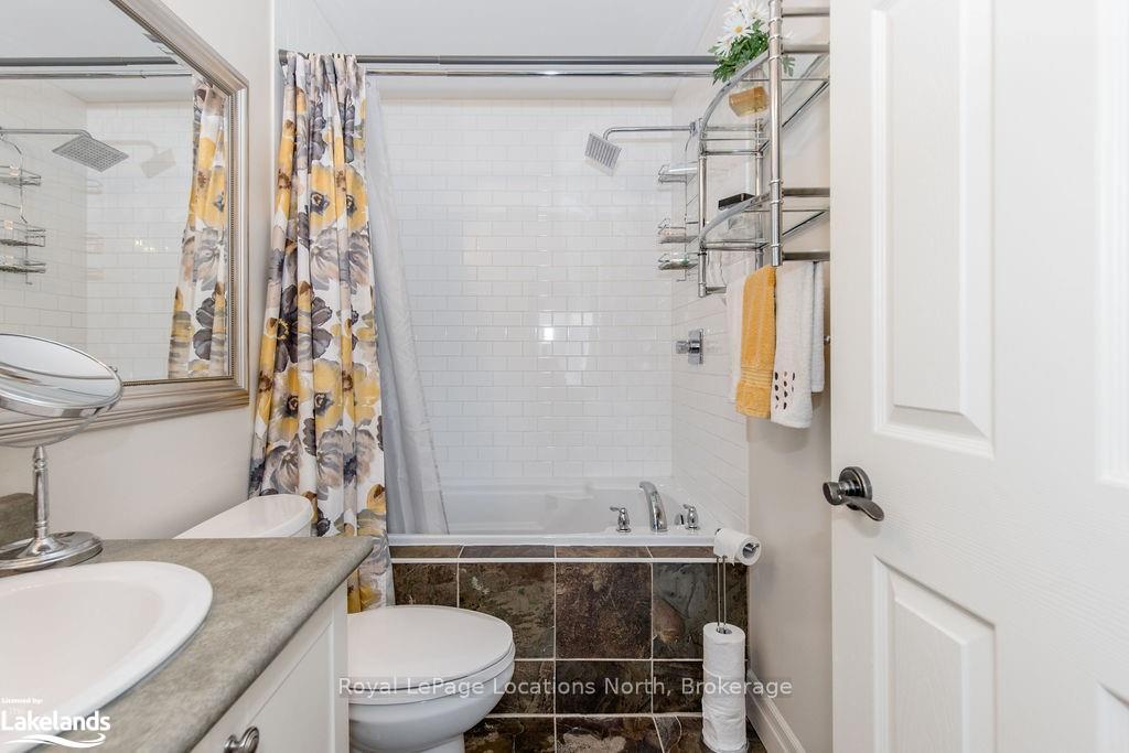 Photo 44 of 42 Joseph Trail, Collingwood — HOMEH