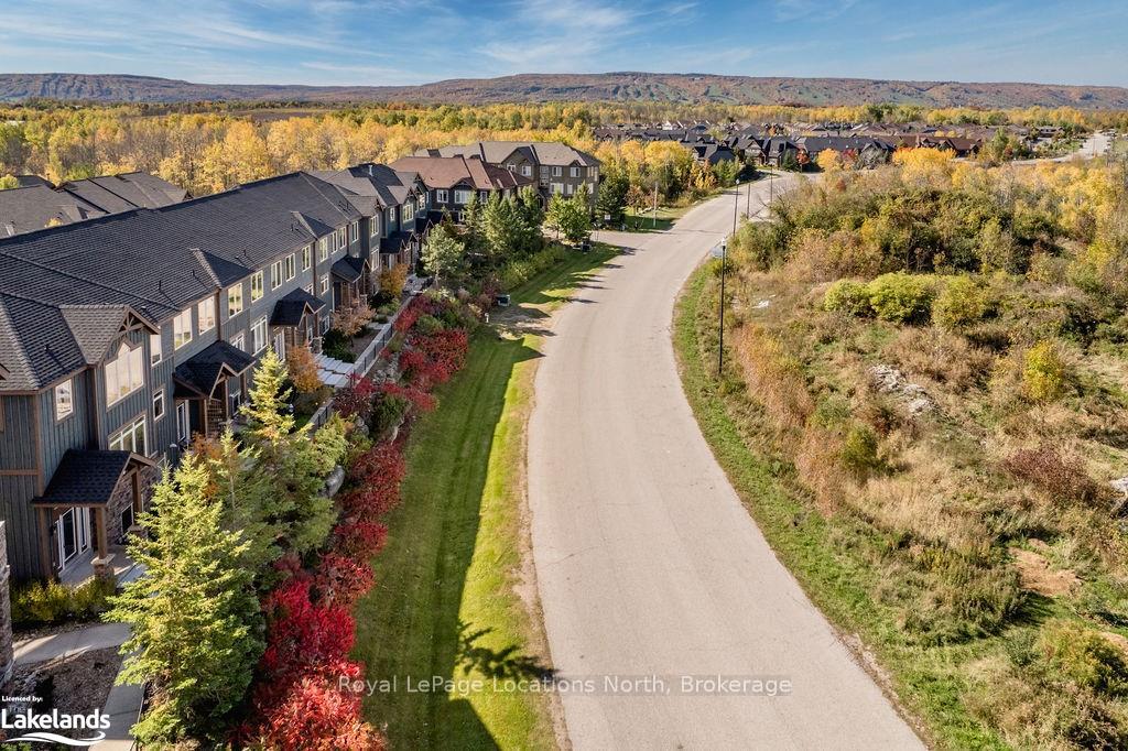 Photo 56 of 42 Joseph Trail, Collingwood — HOMEH