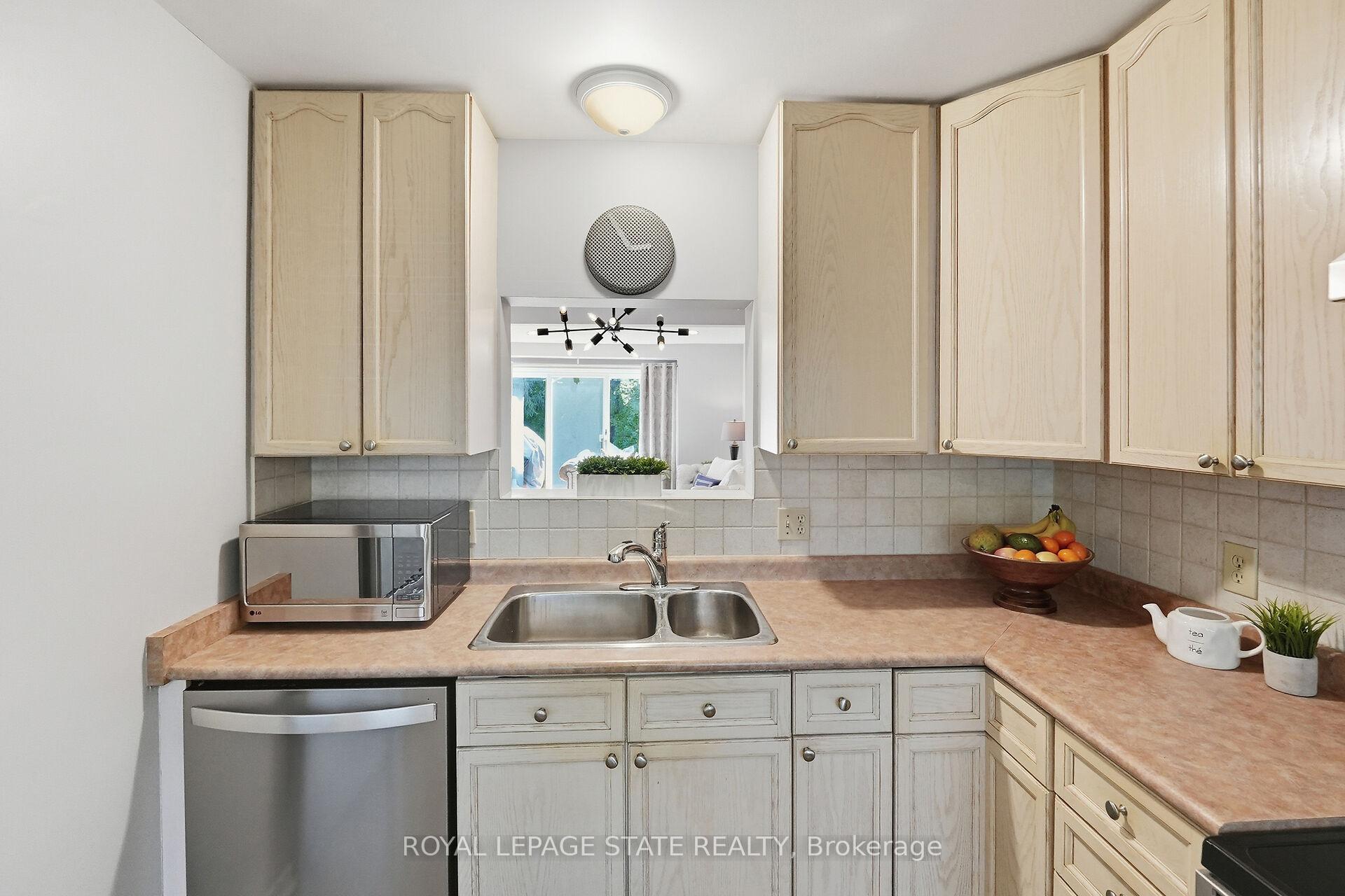 Photo 13 of Unit 9, 55 Kerman Avenue, Grimsby, Grimsby West — HOMEH