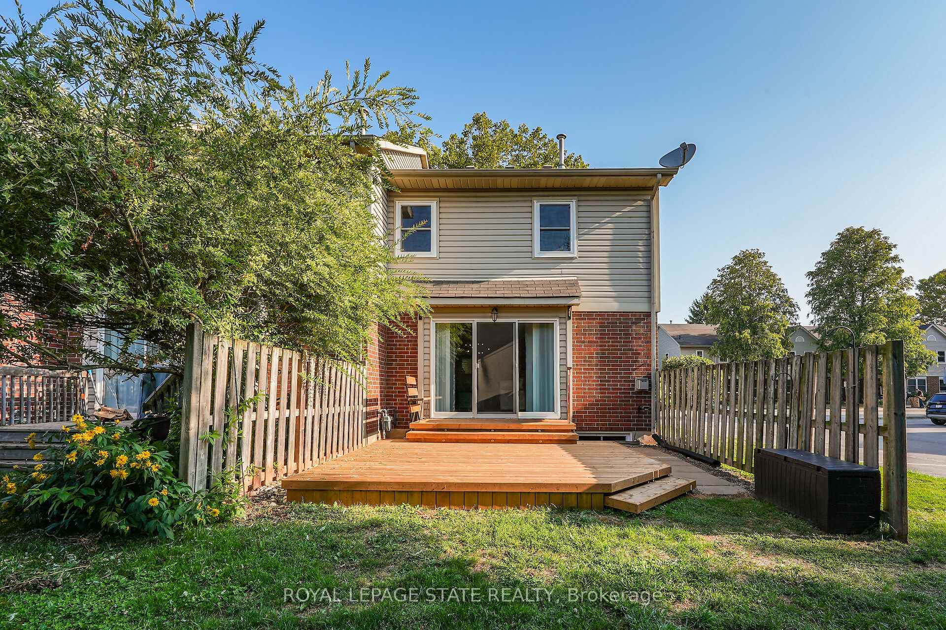Photo 25 of Unit 9, 55 Kerman Avenue, Grimsby, Grimsby West — HOMEH