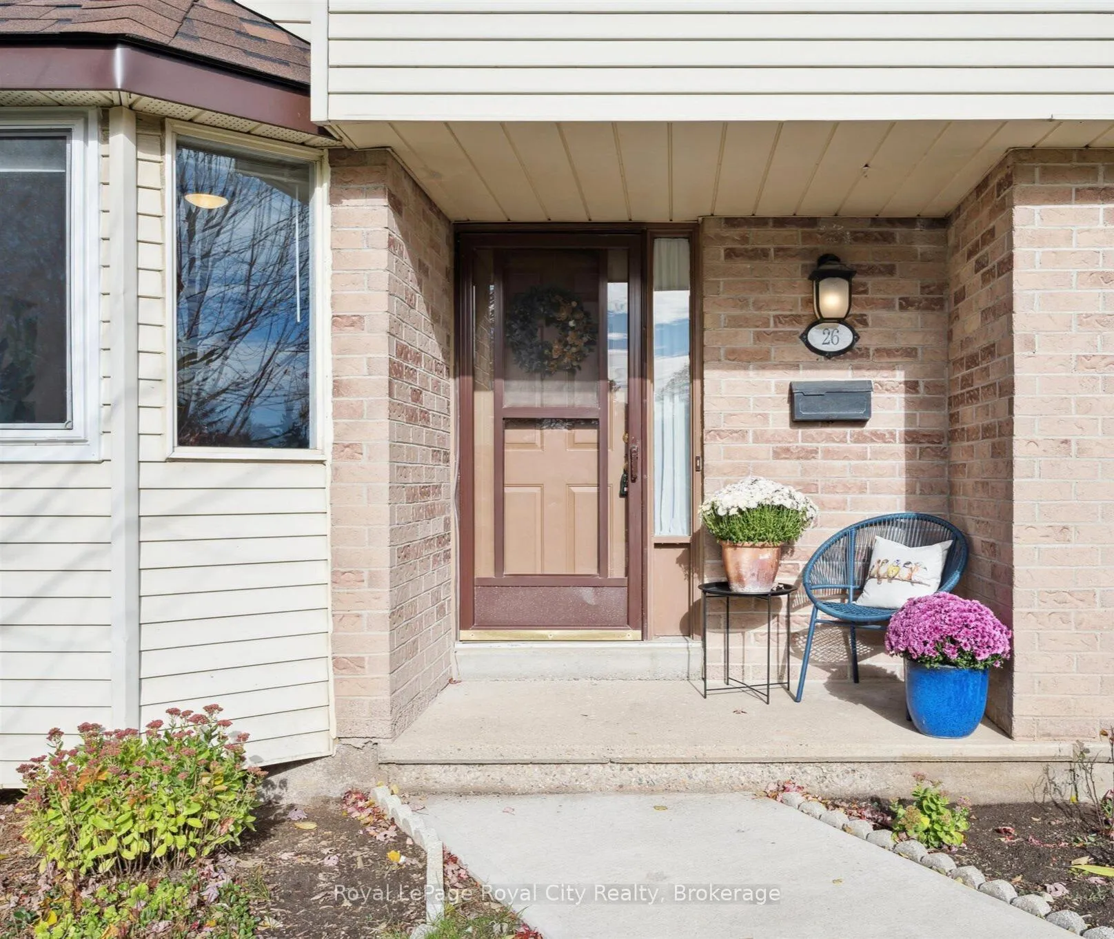 Front of Unit 26, 40 Silvercreek Parkway N