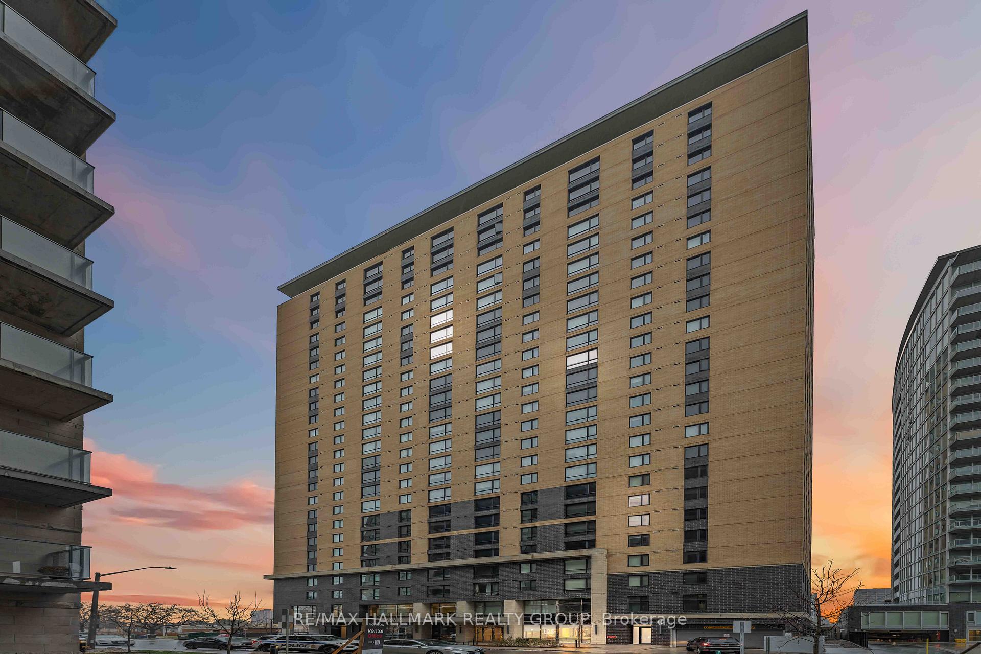 Front of Unit 803, 105 Champagne Avenue