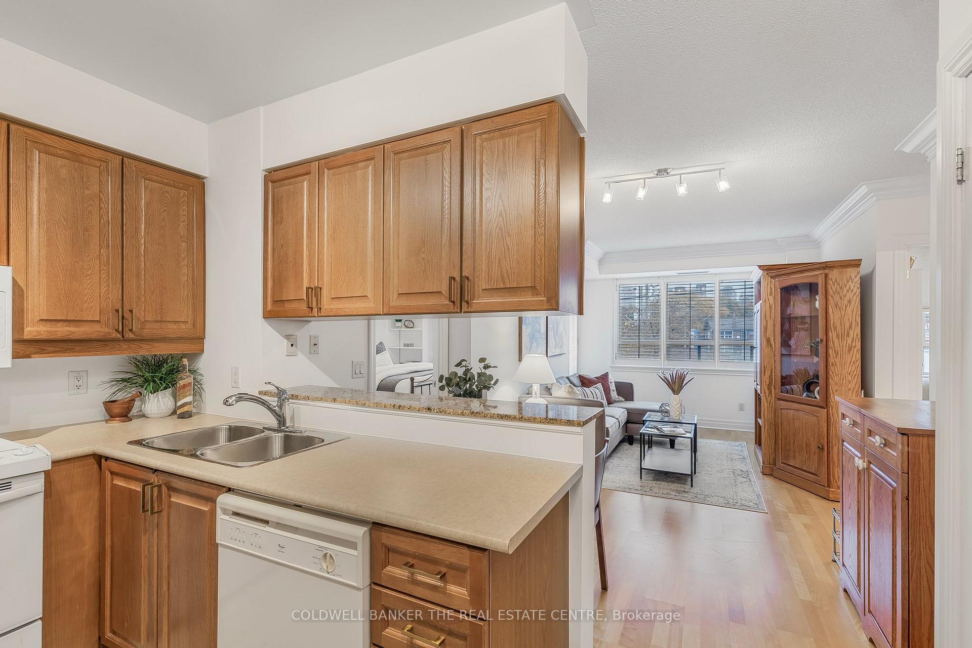 Photo 1 of Unit 308, 1801 Bayview Avenue, Toronto, Leaside — HOMEH