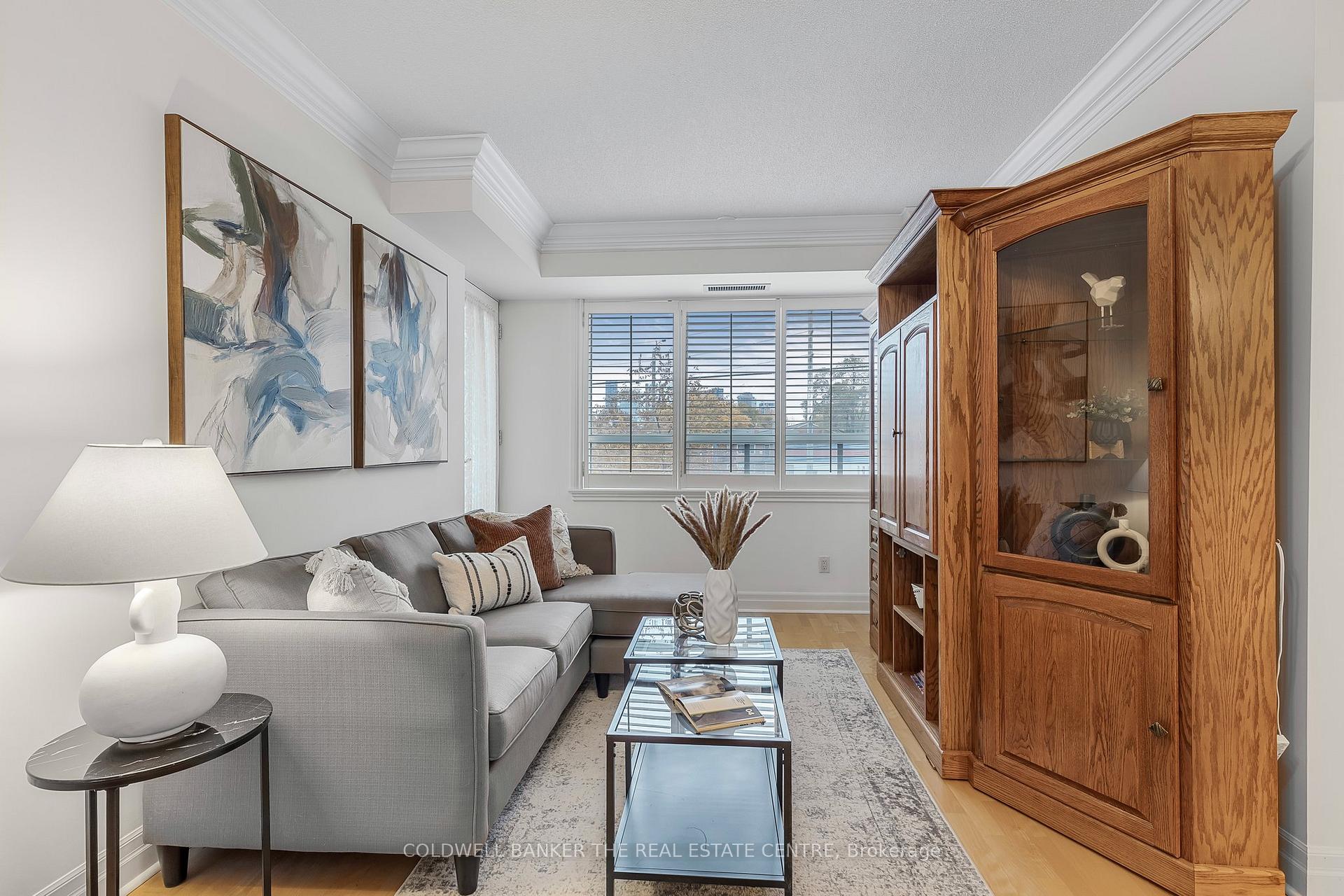 Photo 8 of Unit 308, 1801 Bayview Avenue, Toronto, Leaside — HOMEH