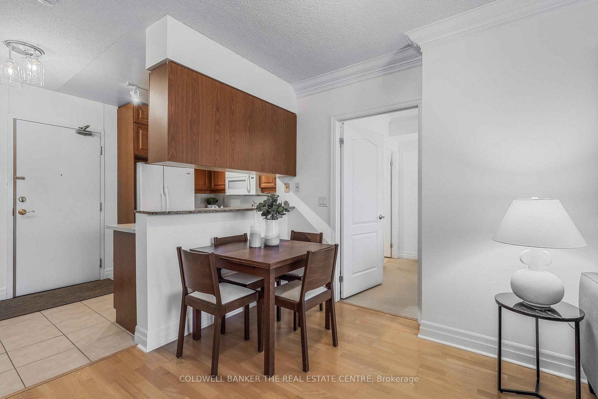 Photo 9 of Unit 308, 1801 Bayview Avenue, Toronto, Leaside — HOMEH