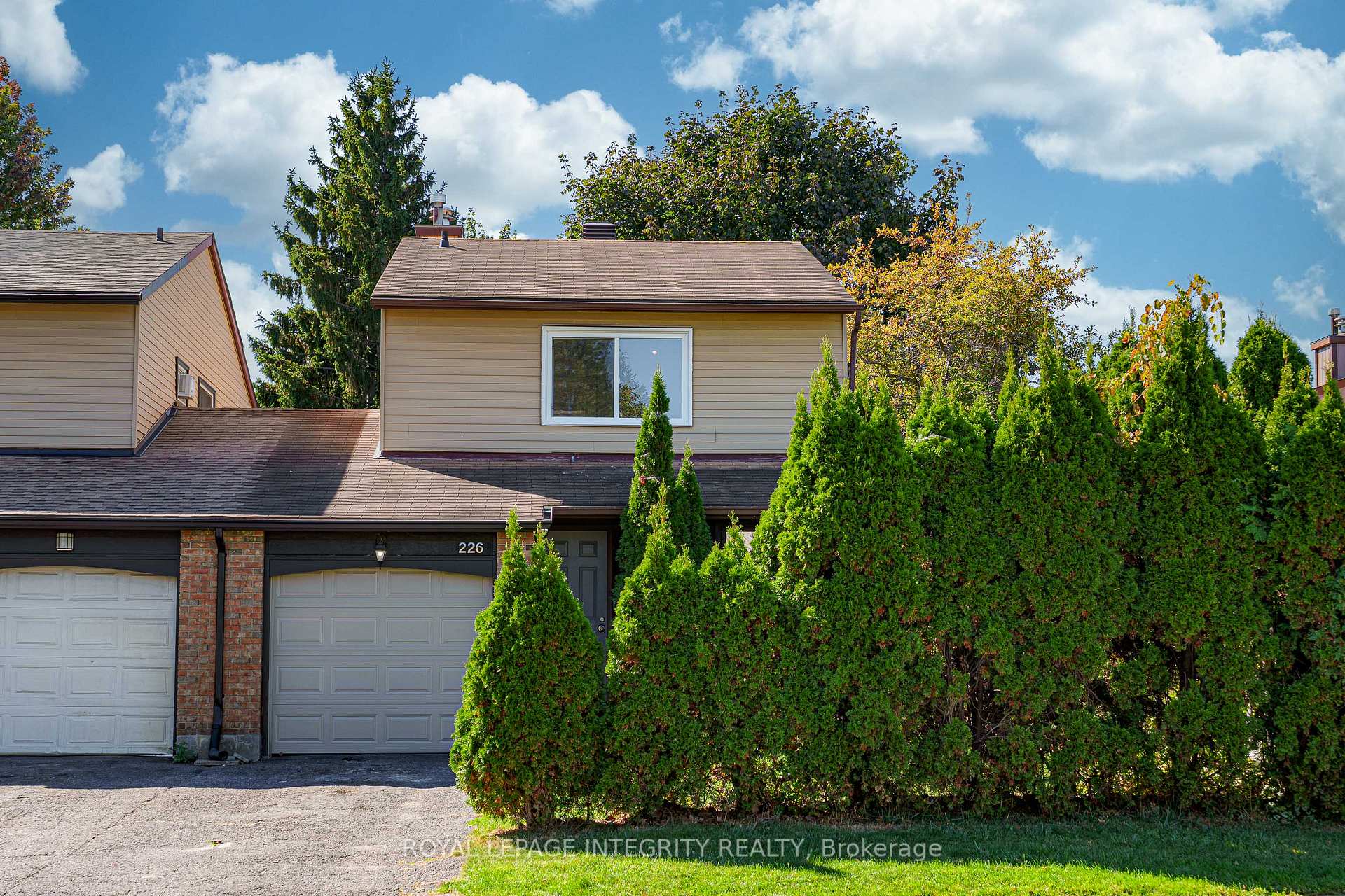 Photo 3 of 226 Sherway Drive, Ottawa, Barrhaven - Pheasant Run — HOMEH