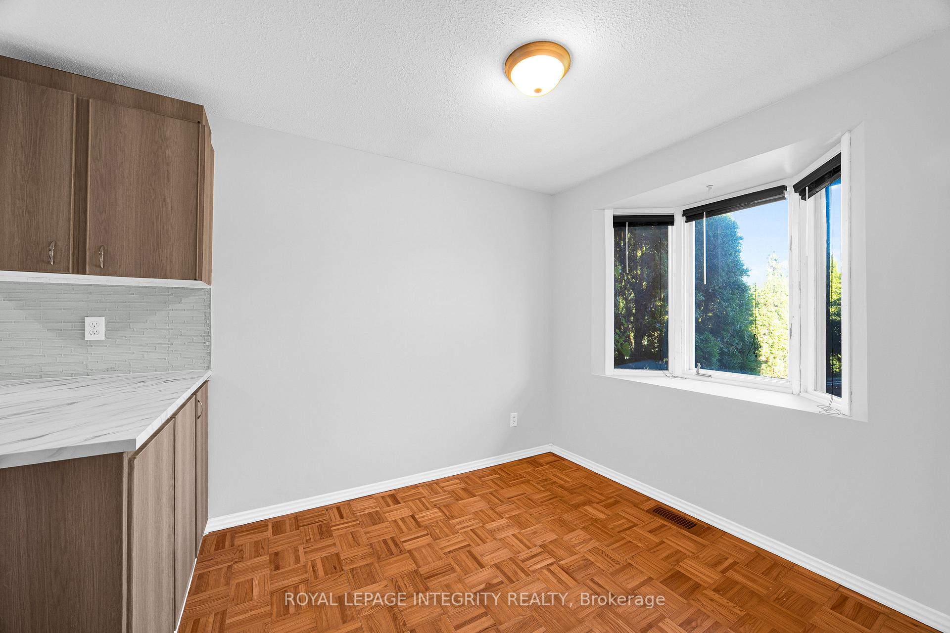 Photo 5 of 226 Sherway Drive, Ottawa, Barrhaven - Pheasant Run — HOMEH