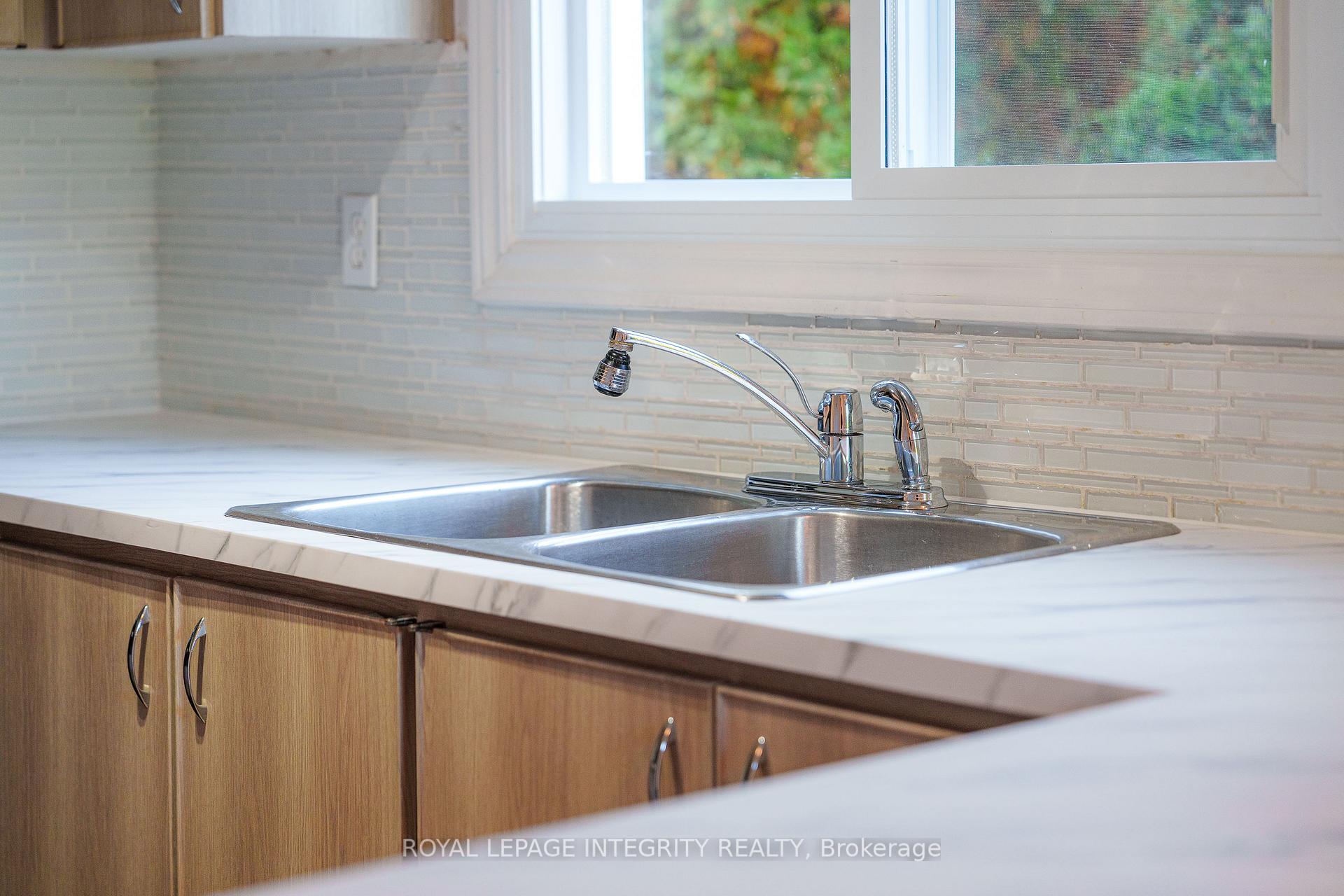 Photo 9 of 226 Sherway Drive, Ottawa, Barrhaven - Pheasant Run — HOMEH