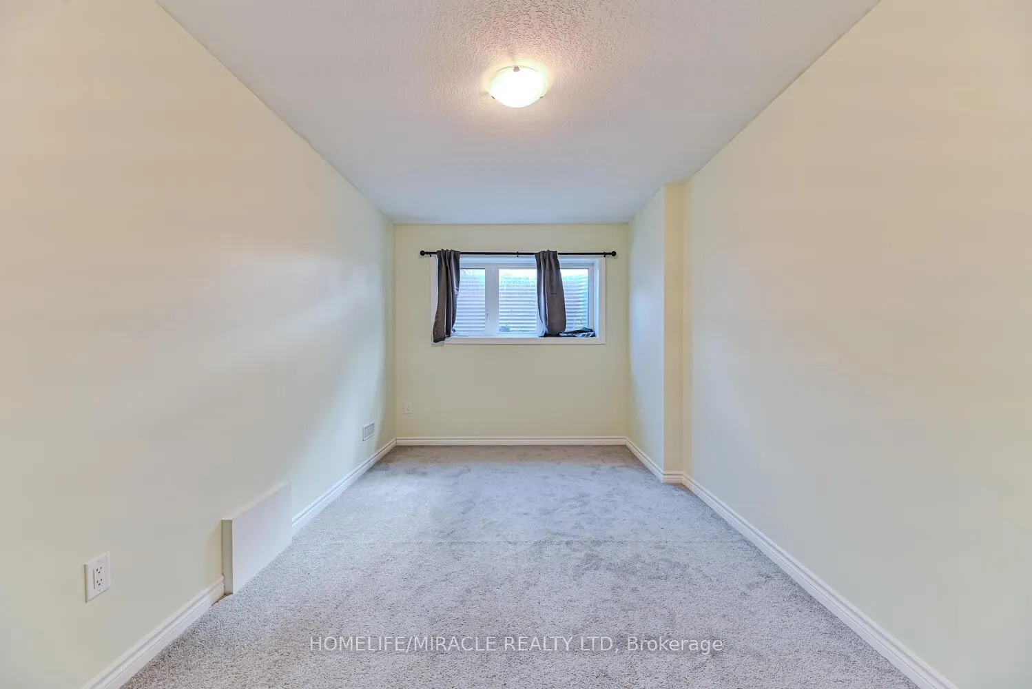 Photo 17 of Unit 49, 289 Chapel Hill Drive, Kitchener — HOMEH