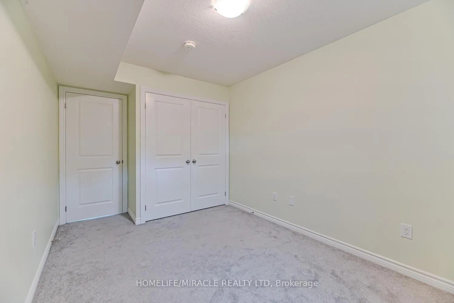 Photo 23 of Unit 49, 289 Chapel Hill Drive, Kitchener — HOMEH
