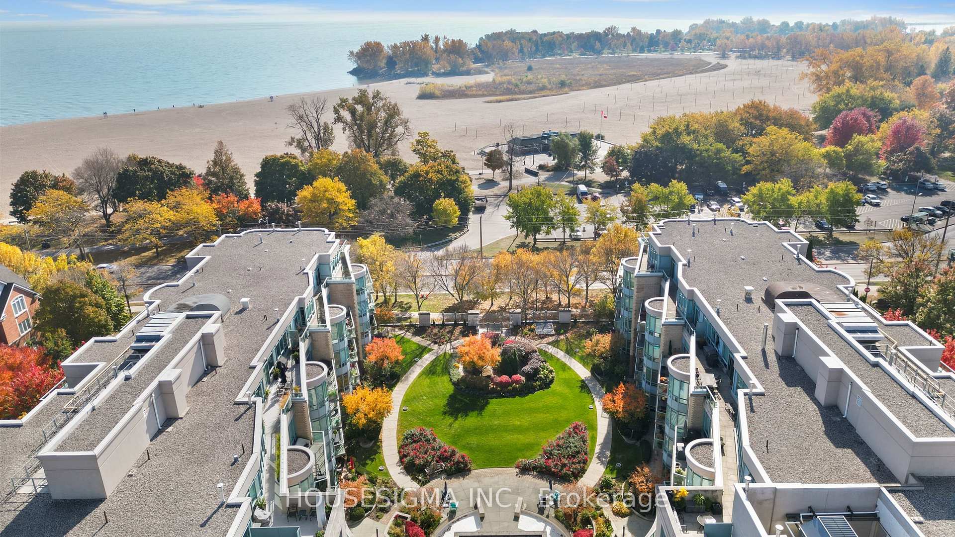 Photo 1 of Unit 423, 35 Boardwalk Drive, Toronto, The Beaches — HOMEH