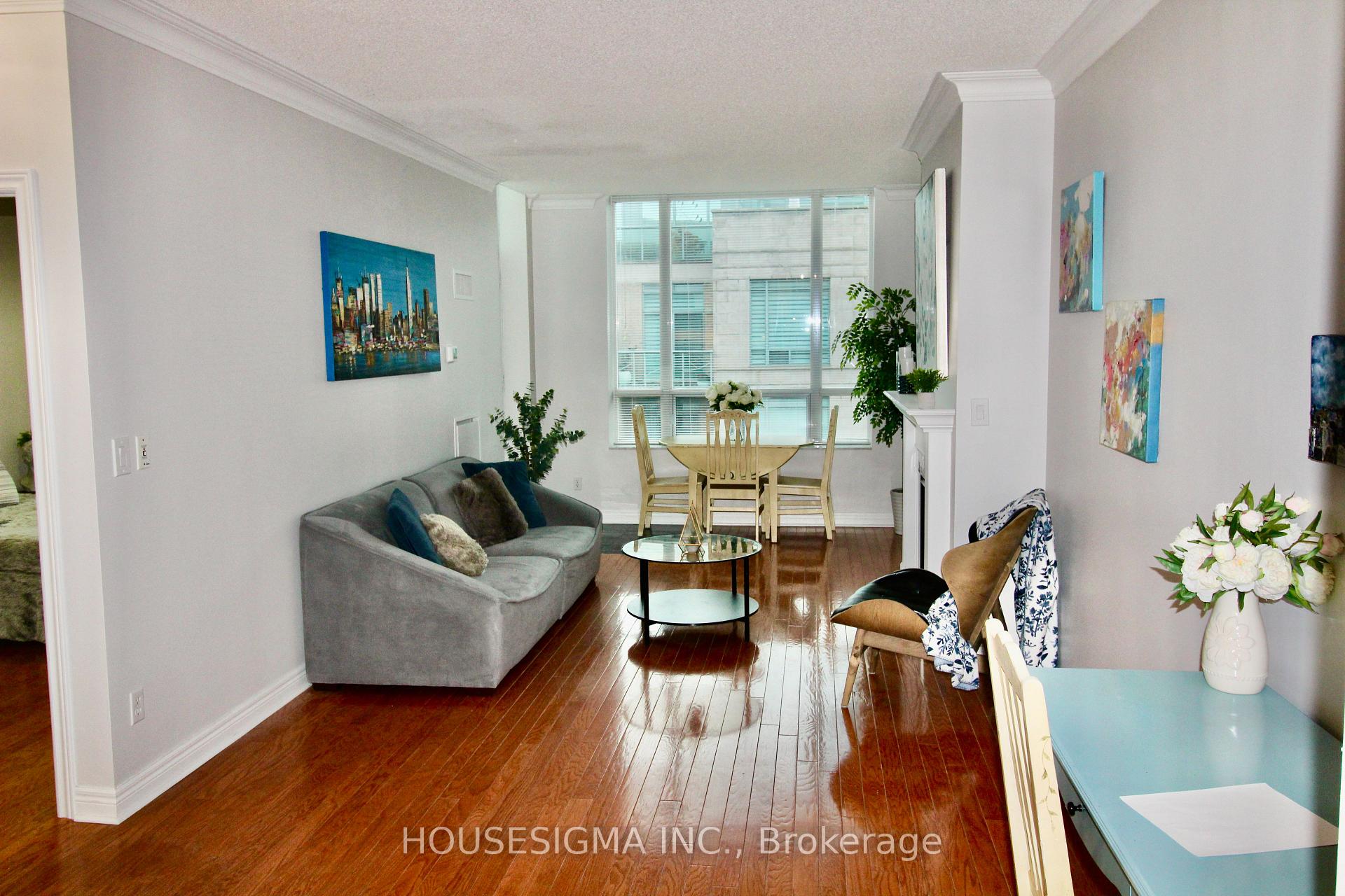 Photo 6 of Unit 423, 35 Boardwalk Drive, Toronto, The Beaches — HOMEH