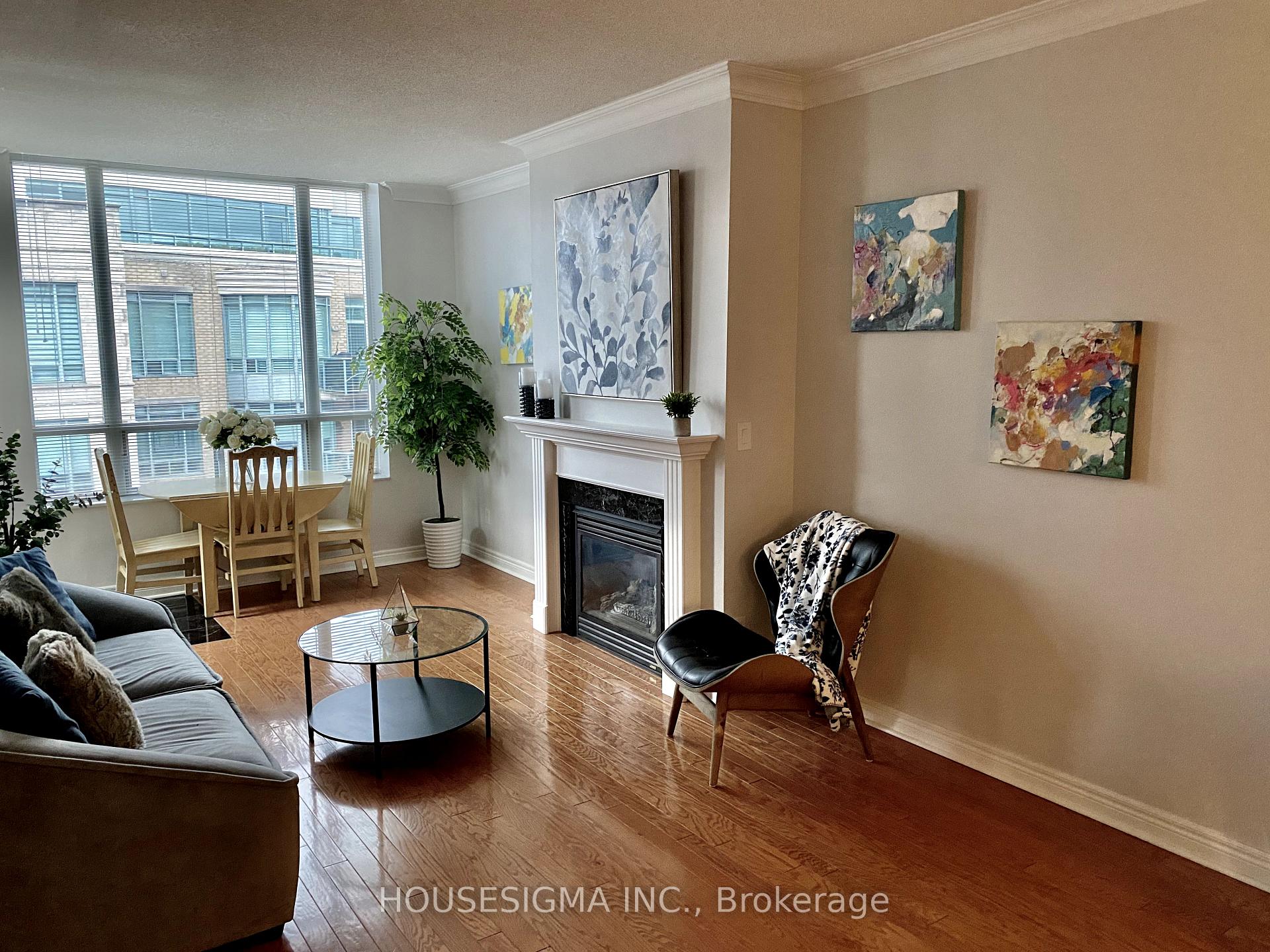 Photo 8 of Unit 423, 35 Boardwalk Drive, Toronto, The Beaches — HOMEH