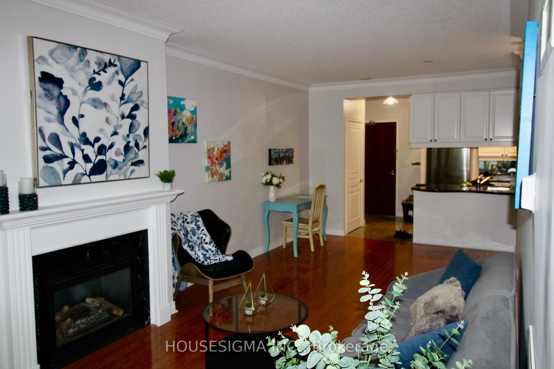 Photo 10 of Unit 423, 35 Boardwalk Drive, Toronto, The Beaches — HOMEH