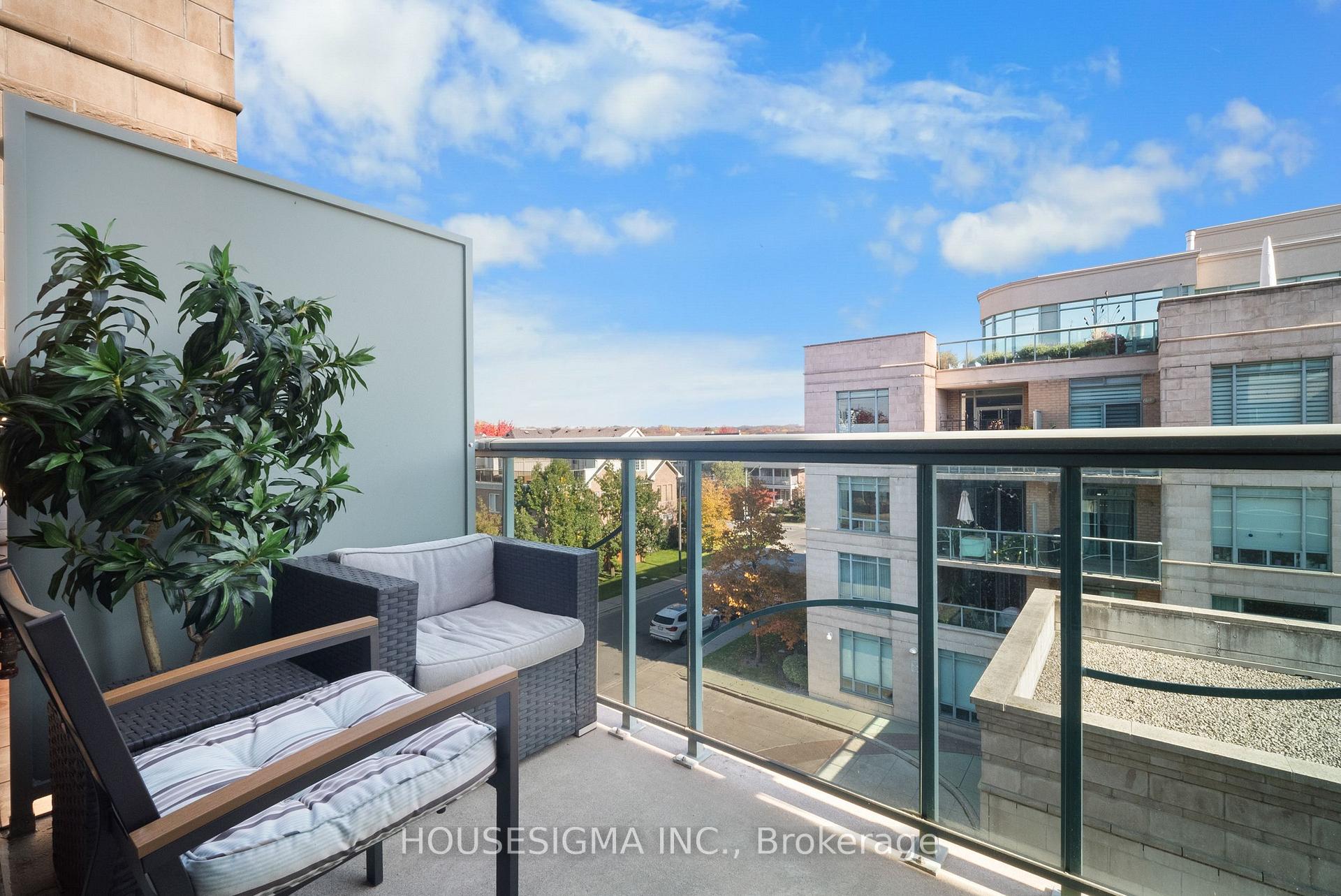 Photo 19 of Unit 423, 35 Boardwalk Drive, Toronto, The Beaches — HOMEH