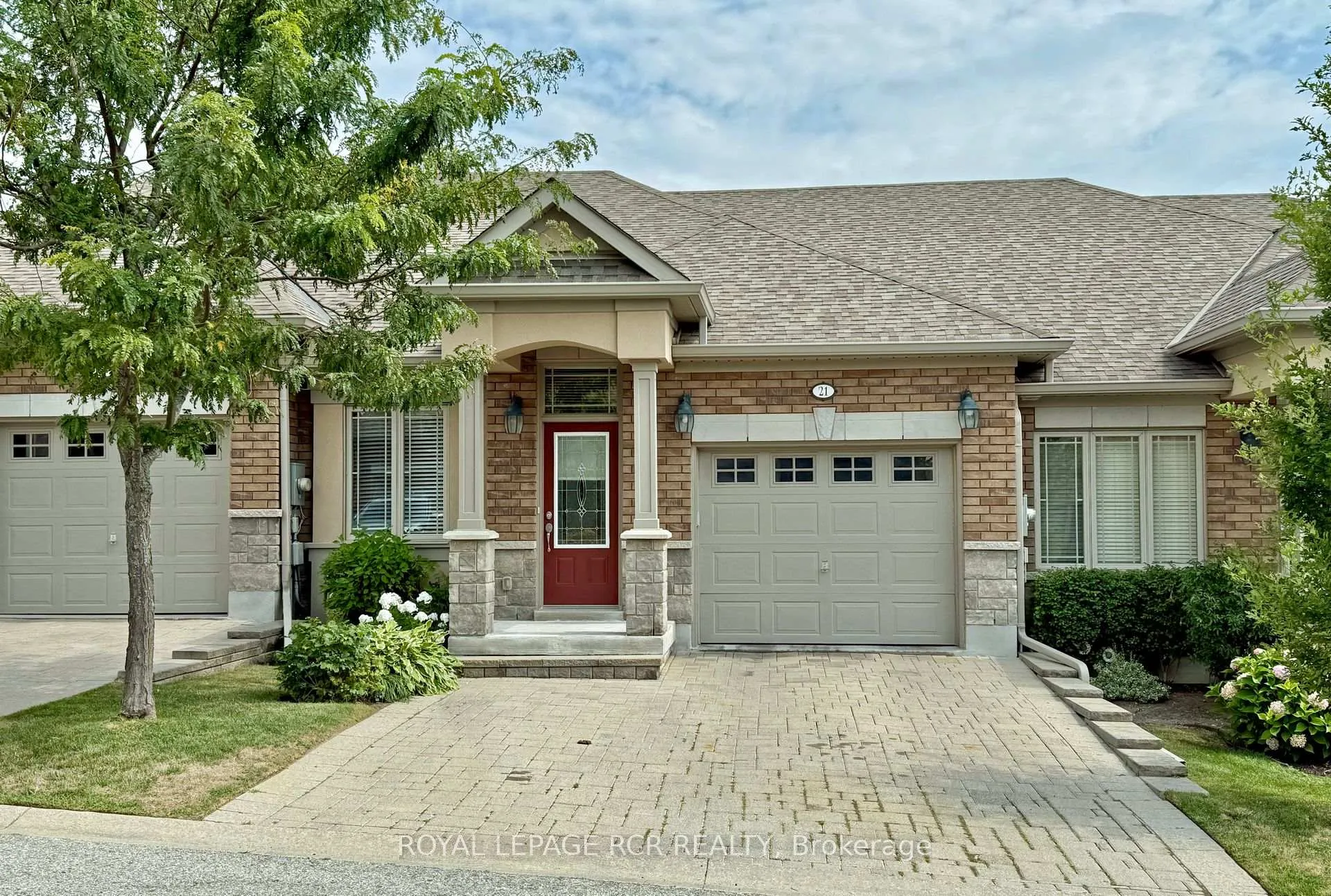 Front of 21 Upper Highland