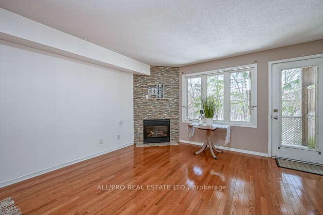 Photo 8 of Unit 77, 75 Strathaven Private, Ottawa, Cyrville — HOMEH