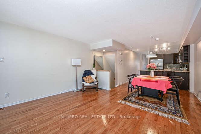 Photo 10 of Unit 77, 75 Strathaven Private, Ottawa, Cyrville — HOMEH