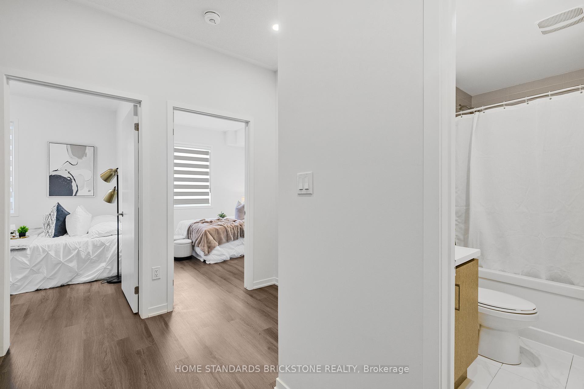 Photo 14 of Unit TH 366, 90 Honeycrisp Crescent, Vaughan, Vaughan Corporate Centre — HOMEH