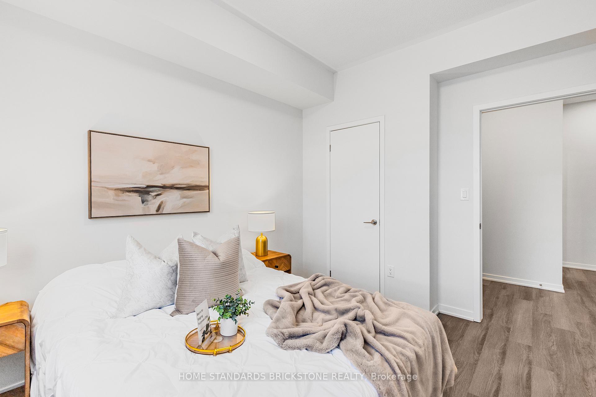 Photo 16 of Unit TH 366, 90 Honeycrisp Crescent, Vaughan, Vaughan Corporate Centre — HOMEH
