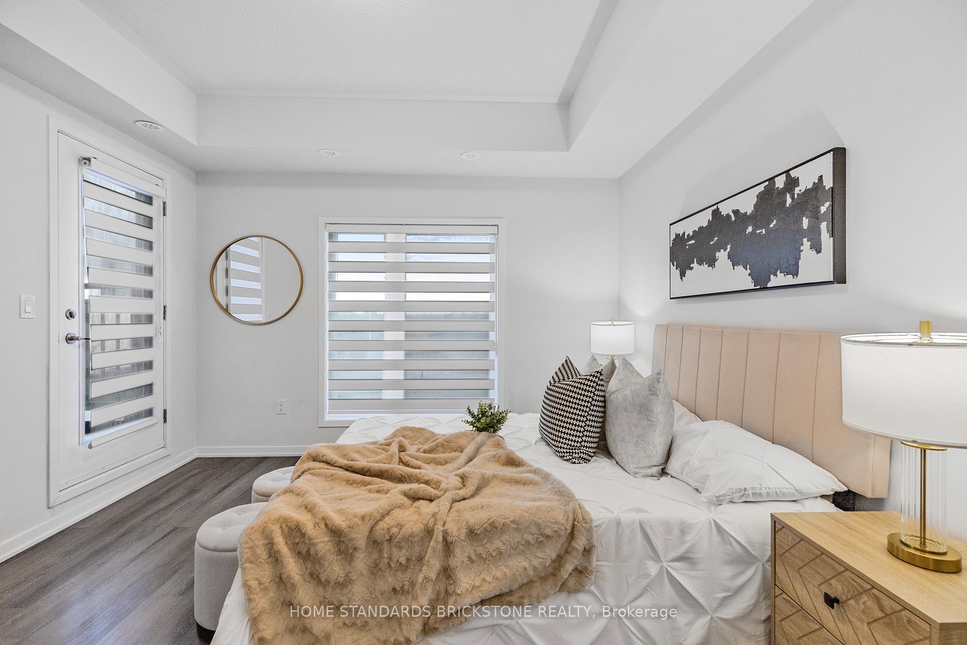 Photo 21 of Unit TH 366, 90 Honeycrisp Crescent, Vaughan, Vaughan Corporate Centre — HOMEH