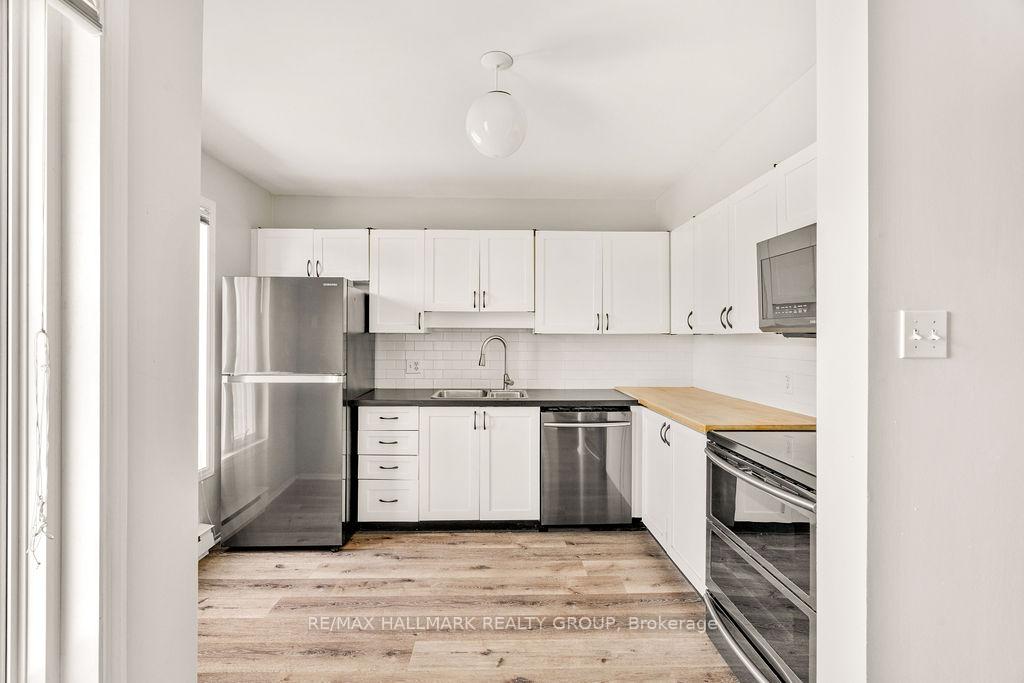 Photo 13 of Unit 4, 1 Timberview Way, Ottawa, Westcliffe Estates — HOMEH