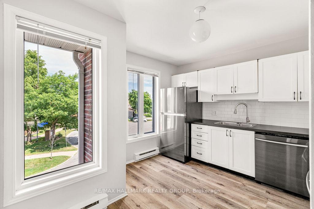 Photo 14 of Unit 4, 1 Timberview Way, Ottawa, Westcliffe Estates — HOMEH