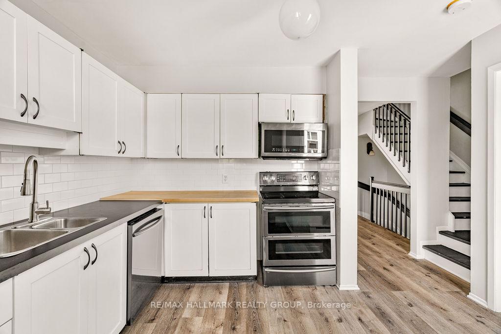Photo 15 of Unit 4, 1 Timberview Way, Ottawa, Westcliffe Estates — HOMEH