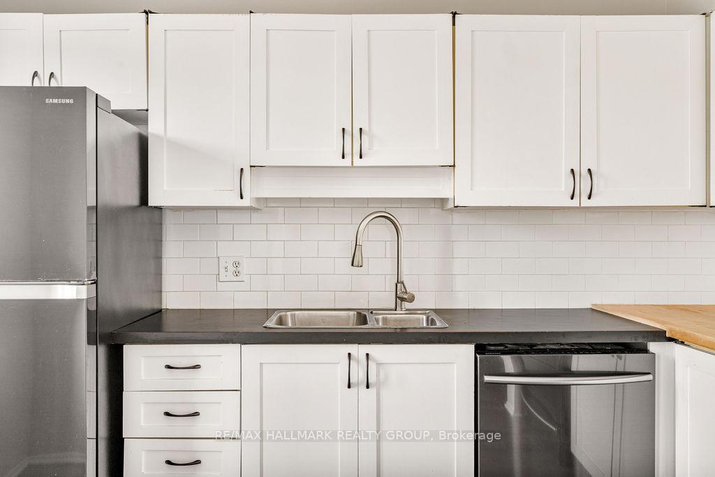 Photo 17 of Unit 4, 1 Timberview Way, Ottawa, Westcliffe Estates — HOMEH