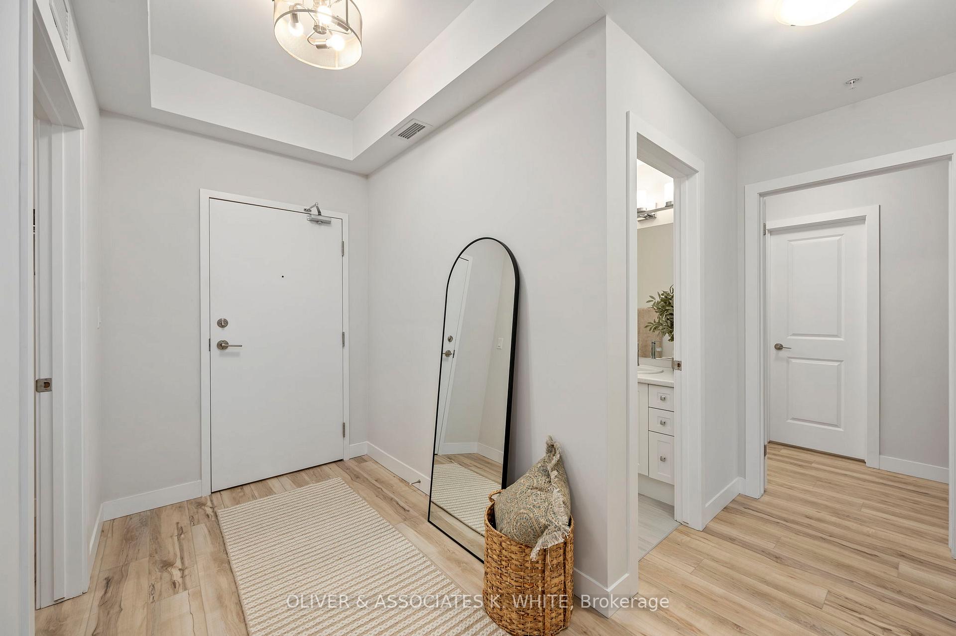 Photo 3 of Unit 113, 100 The Promenade, Central Elgin, Rural Central Elgin — HOMEH