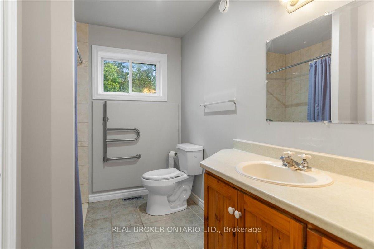 Photo 19 of 256 Cannifton Road N, Belleville, Thurlow Ward — HOMEH