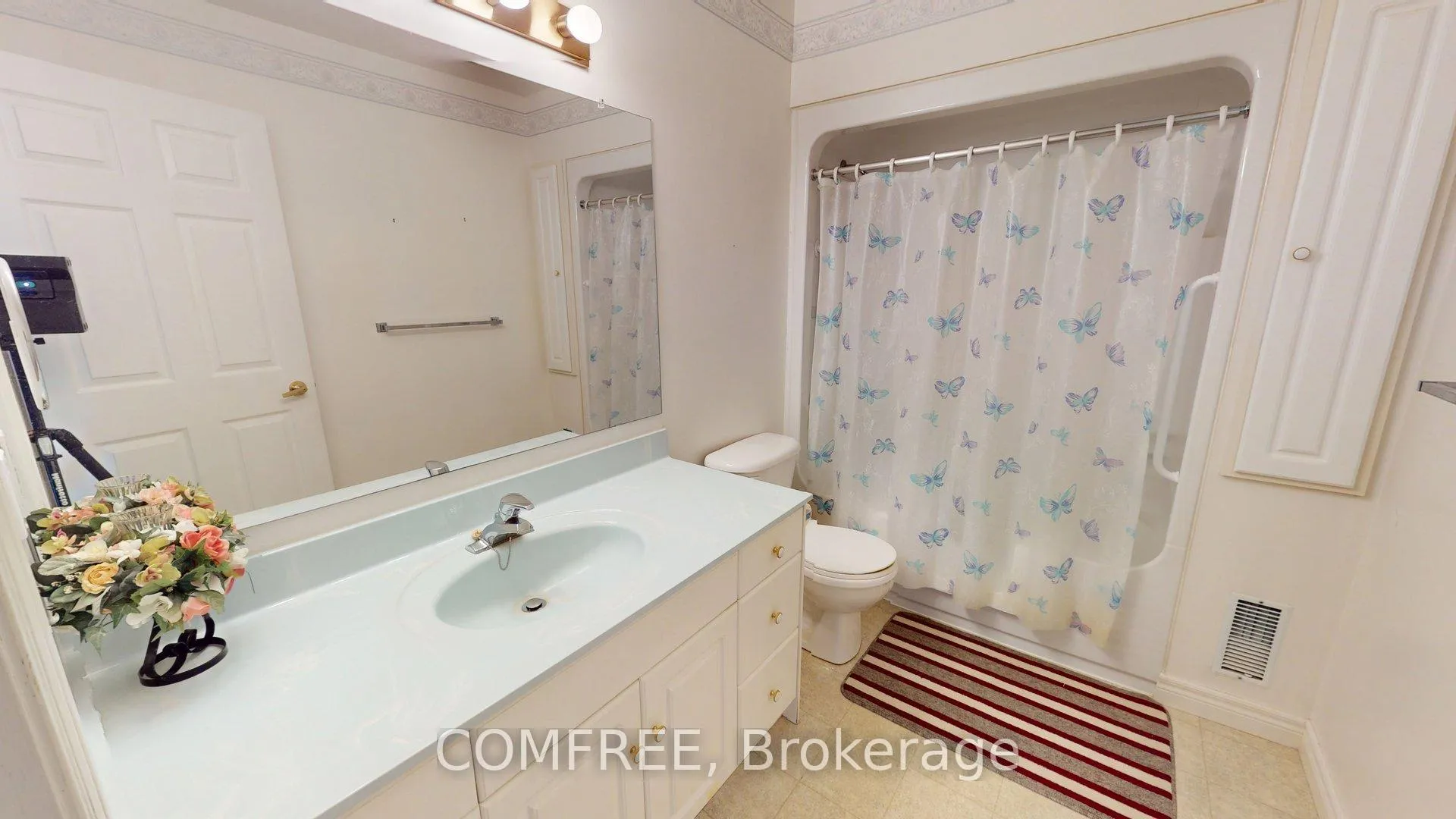 Photo 11 of Unit 12, 12 Pond View Drive, Wellesley — HOMEH