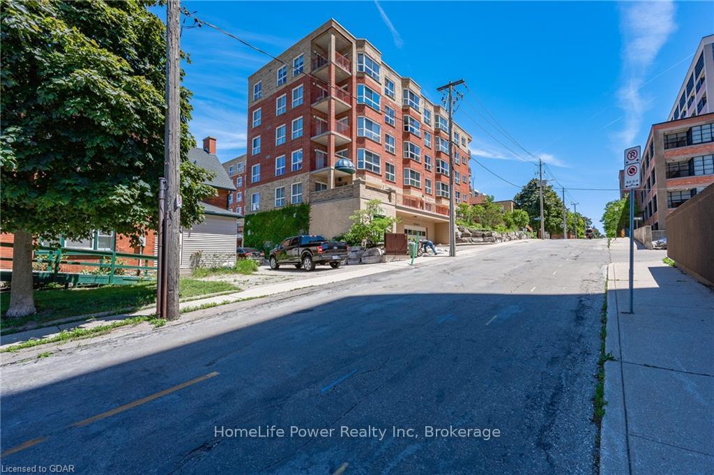 Photo 9 of Unit 404, 20 St George Street, Kitchener — HOMEH